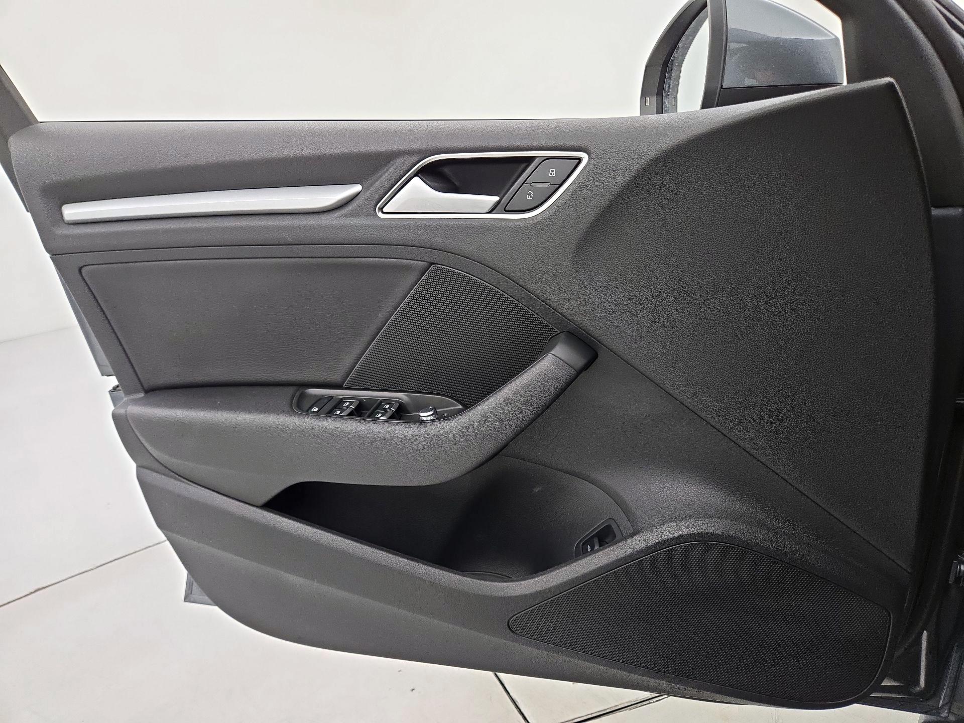 Thumbnail: 2016 Audi A3 - 12