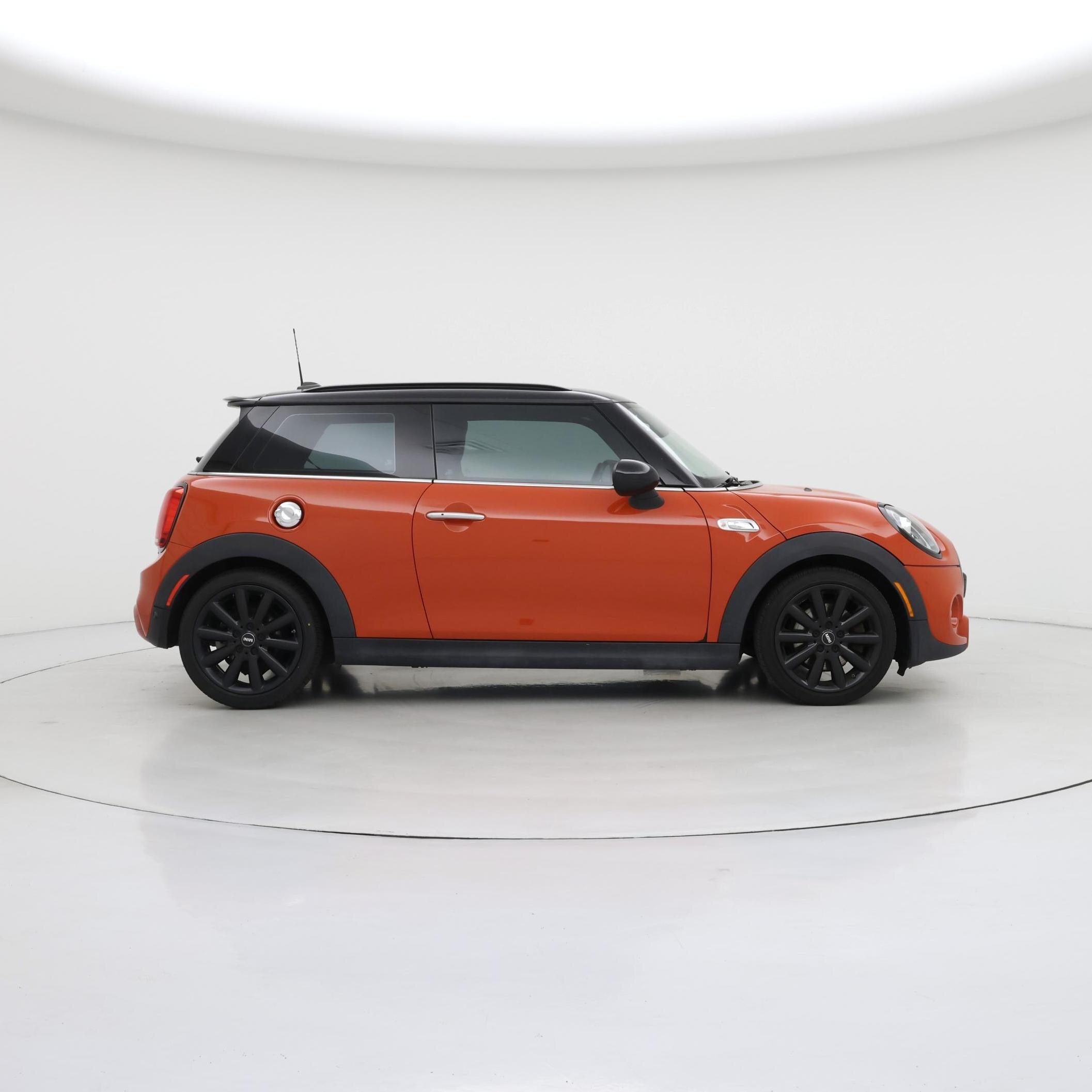Thumbnail: 2019 MINI Cooper Hardtop - 7