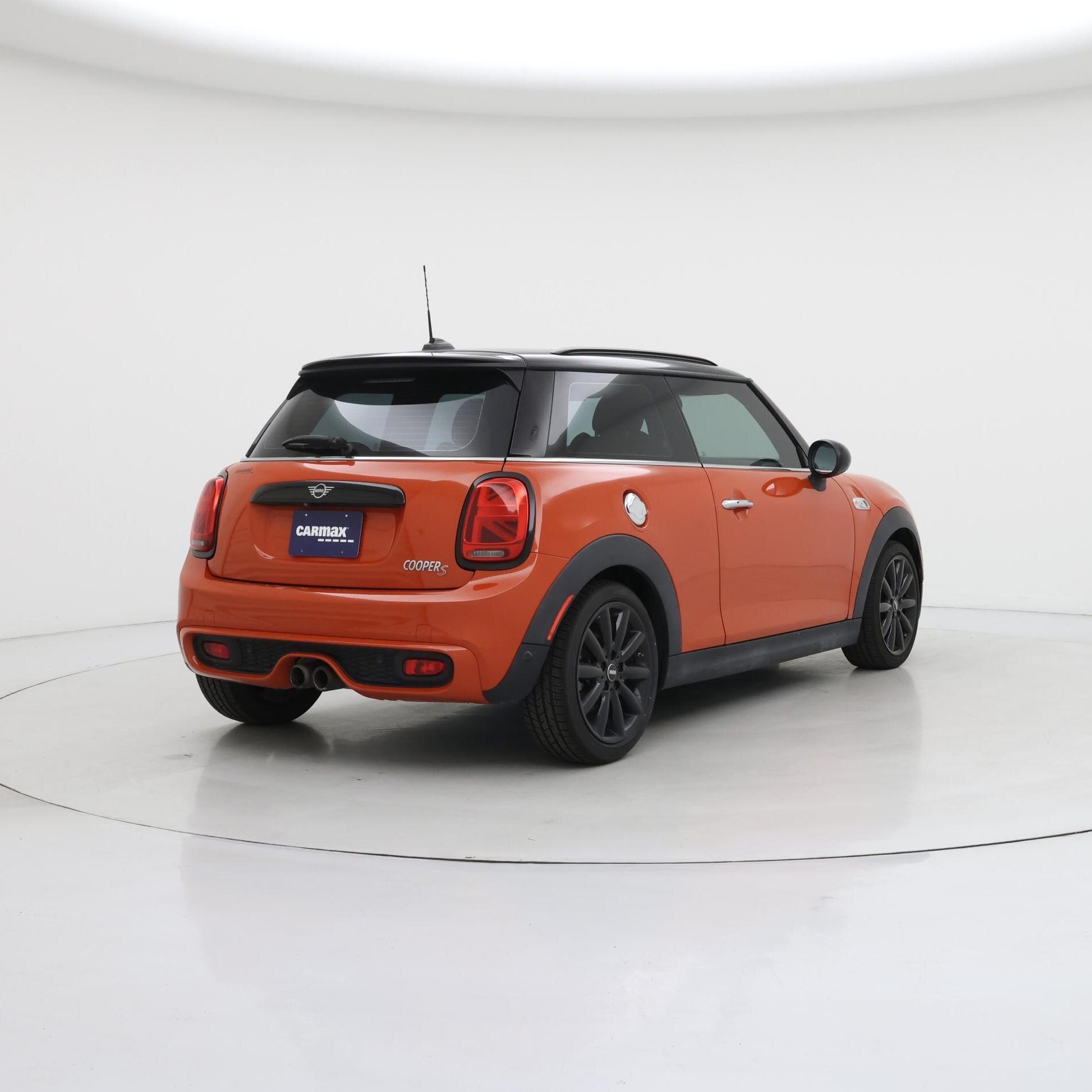 Thumbnail: 2019 MINI Cooper Hardtop - 8