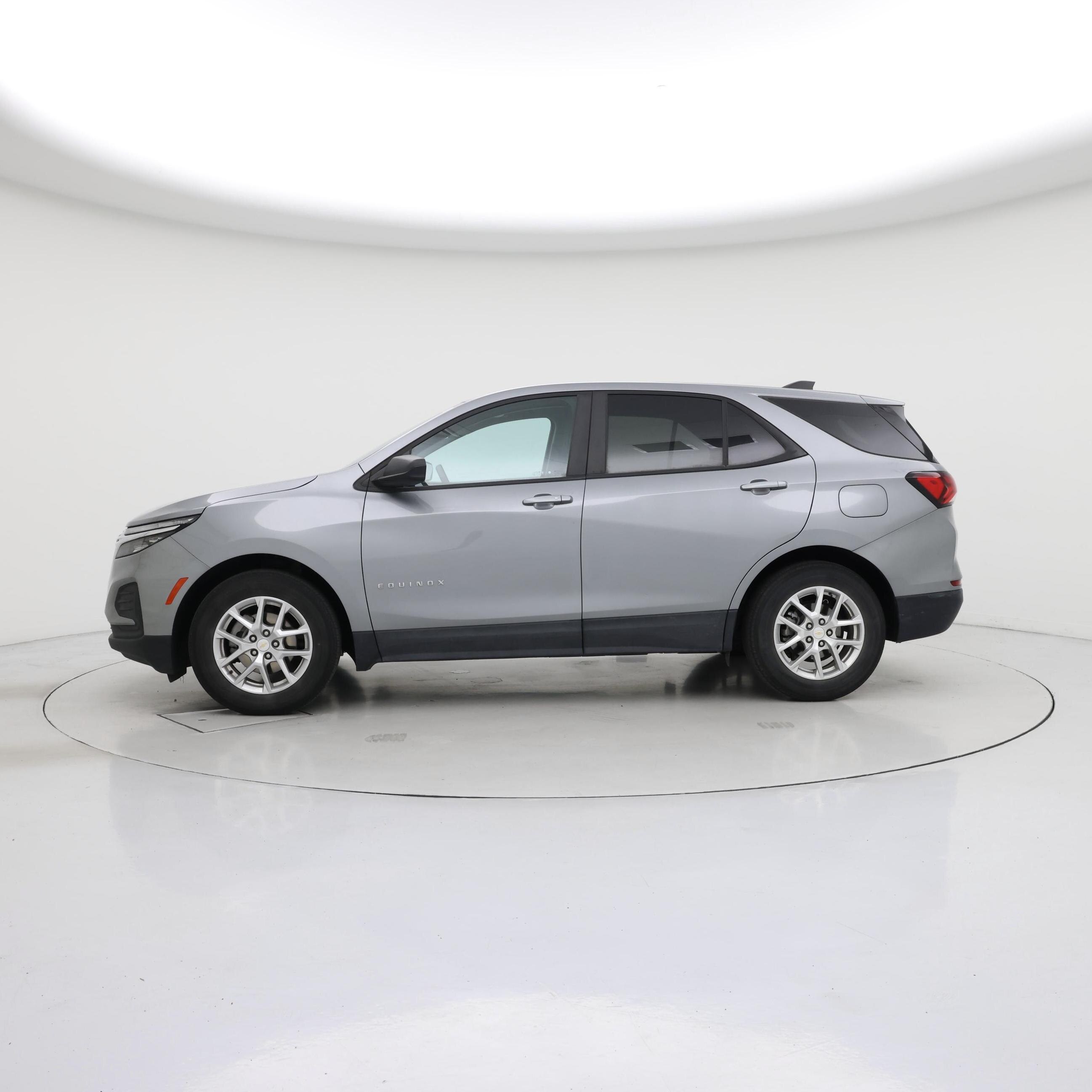 Thumbnail: 2023 Chevrolet Equinox - 3