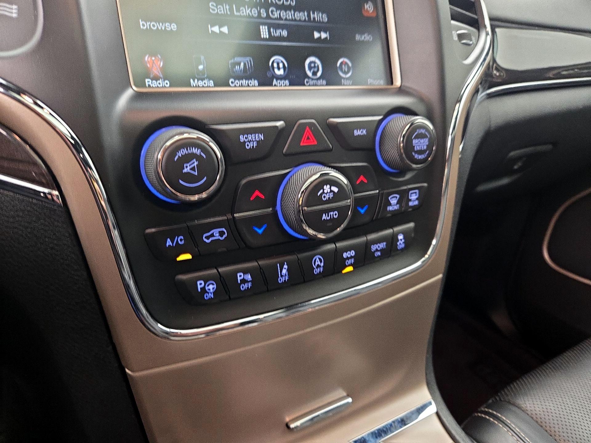 Thumbnail: 2017 Jeep Grand Cherokee - 17