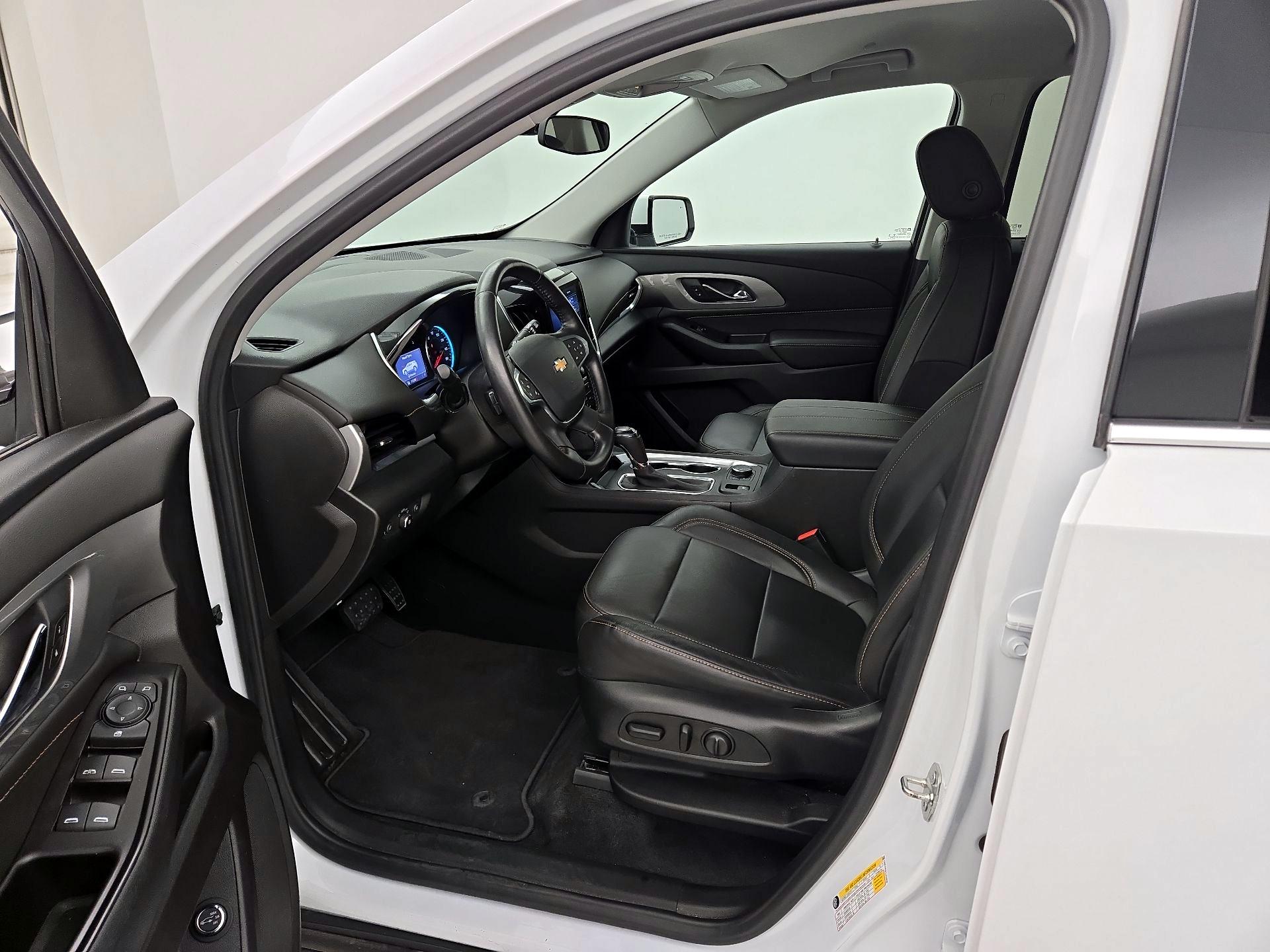 Thumbnail: 2020 Chevrolet Traverse - 11