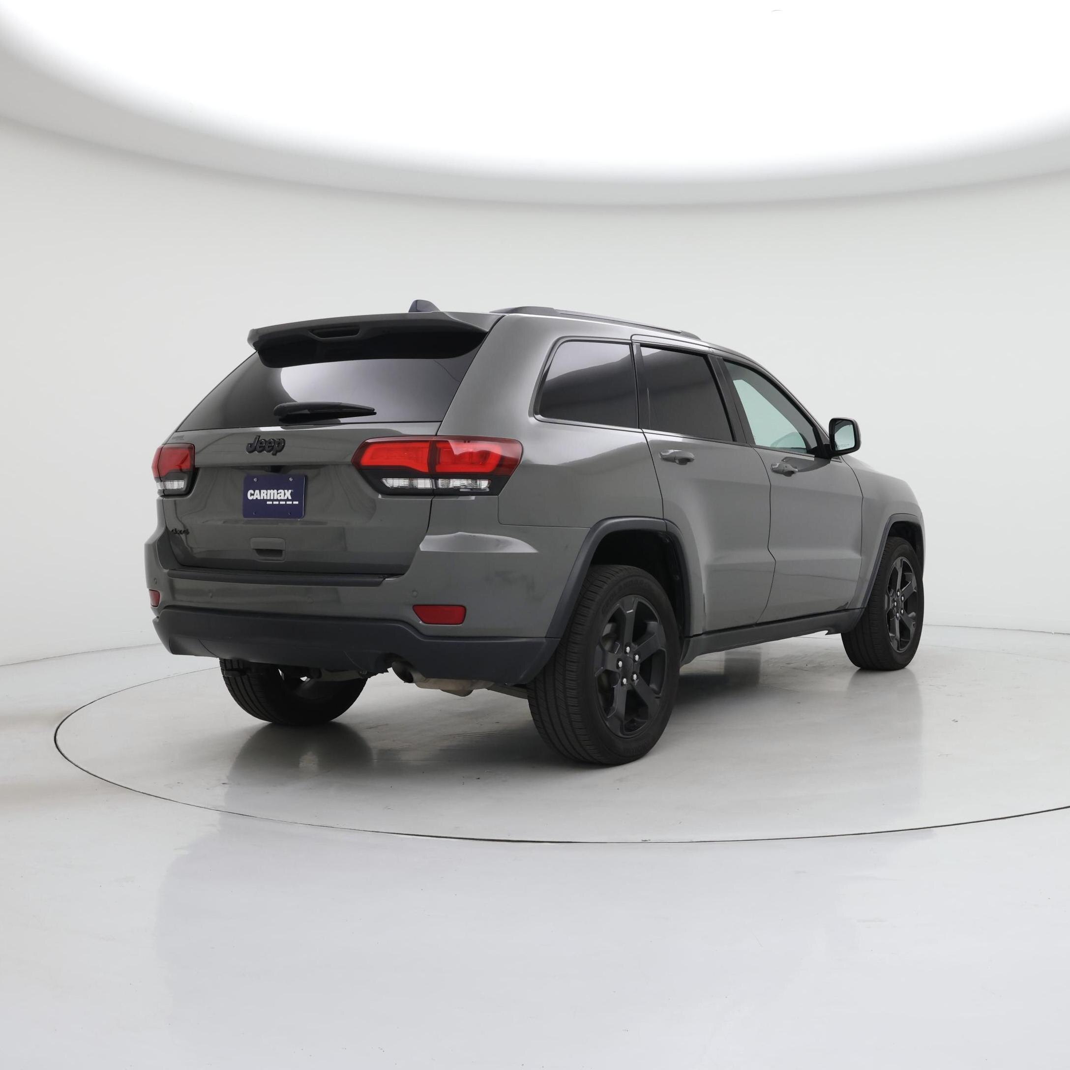 Thumbnail: 2020 Jeep Grand Cherokee - 8