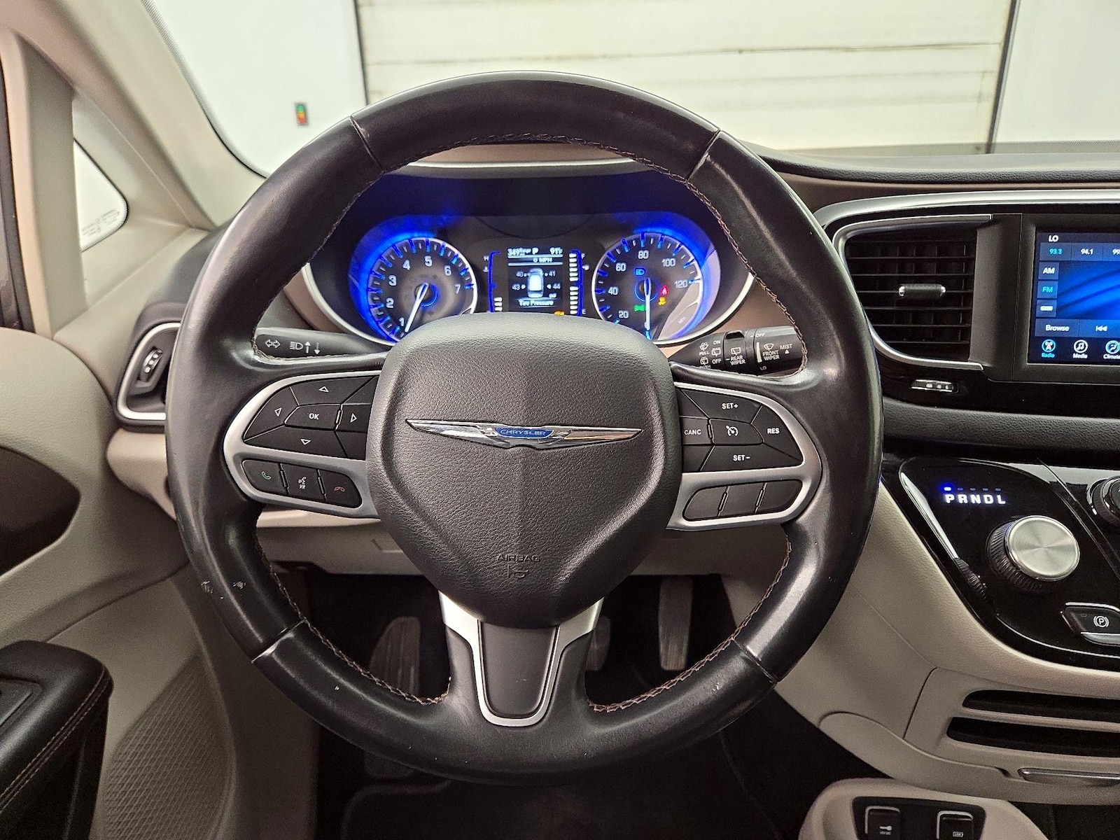 2018 Chrysler Pacifica Touring L - Photo 11