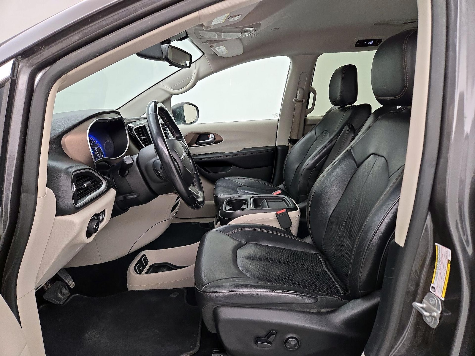 2018 Chrysler Pacifica Touring L - Photo 12