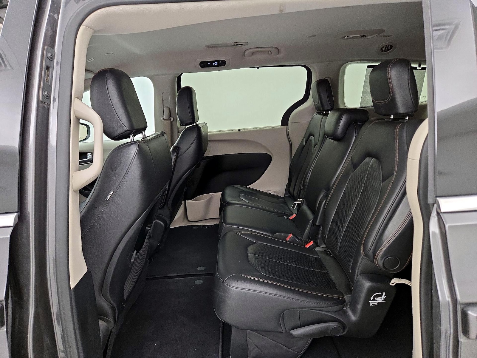 2018 Chrysler Pacifica Touring L - Photo 20