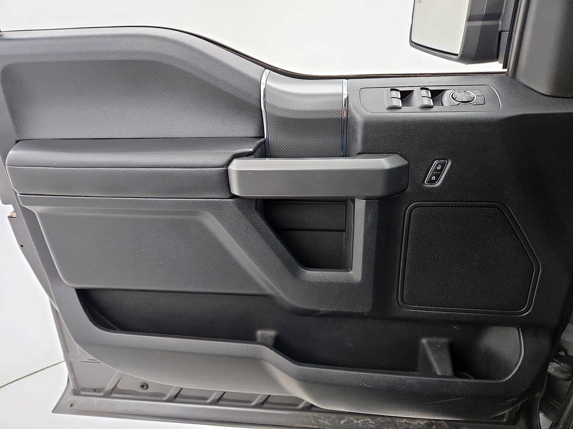 Thumbnail: 2015 Ford F-150 - 12