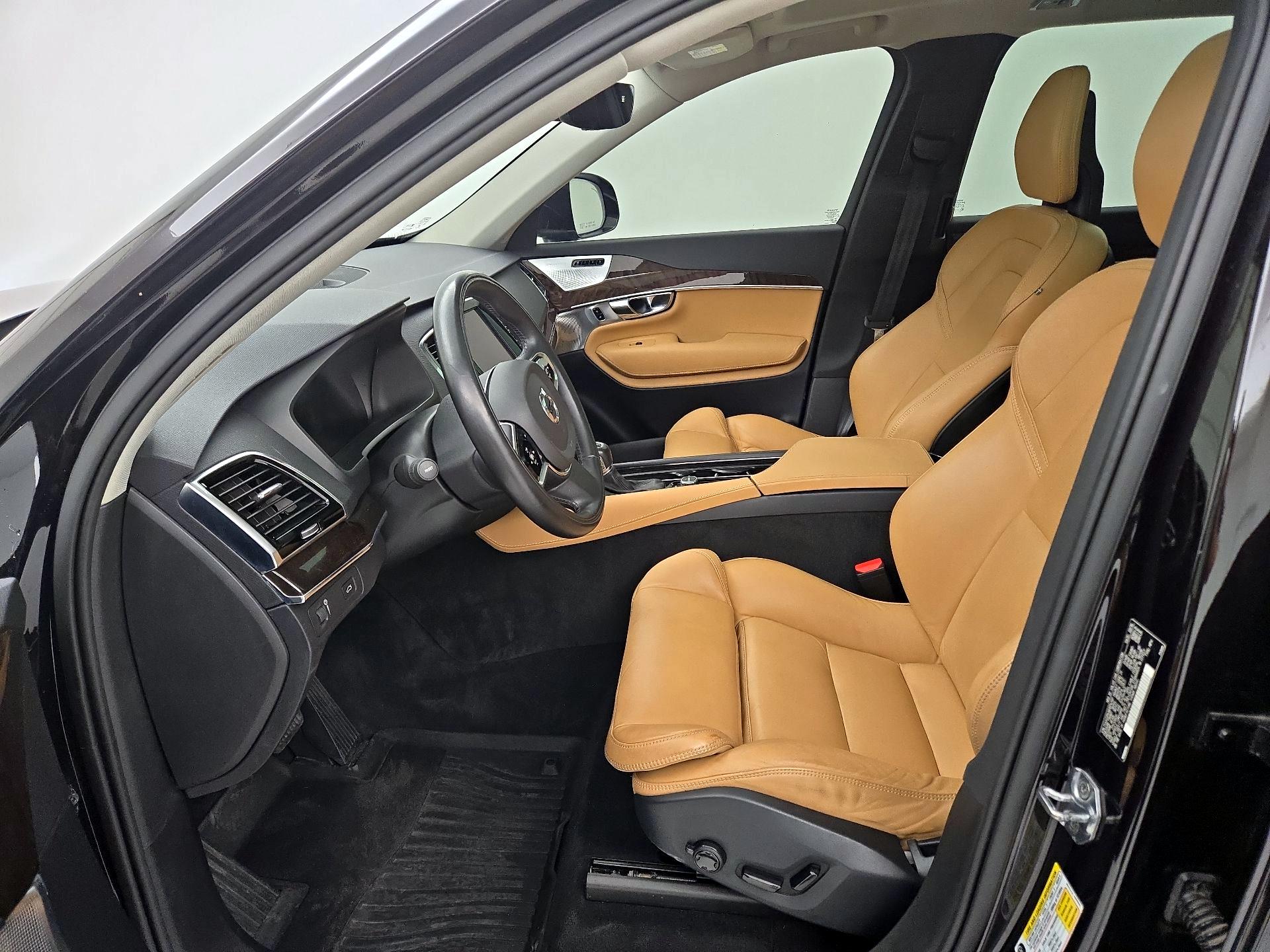 Thumbnail: 2016 Volvo XC90 - 11