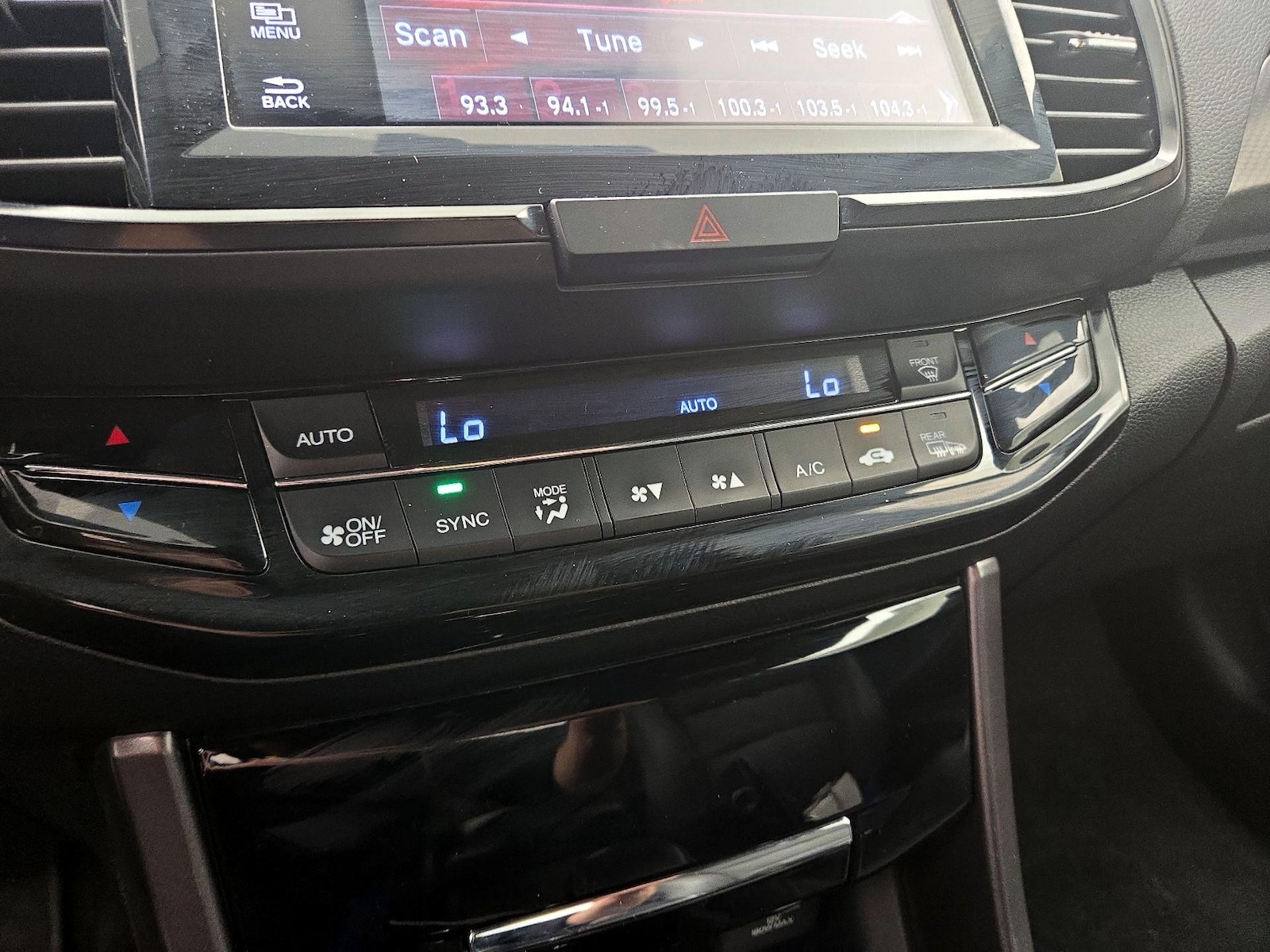 2016 Honda Accord Touring - Photo 17