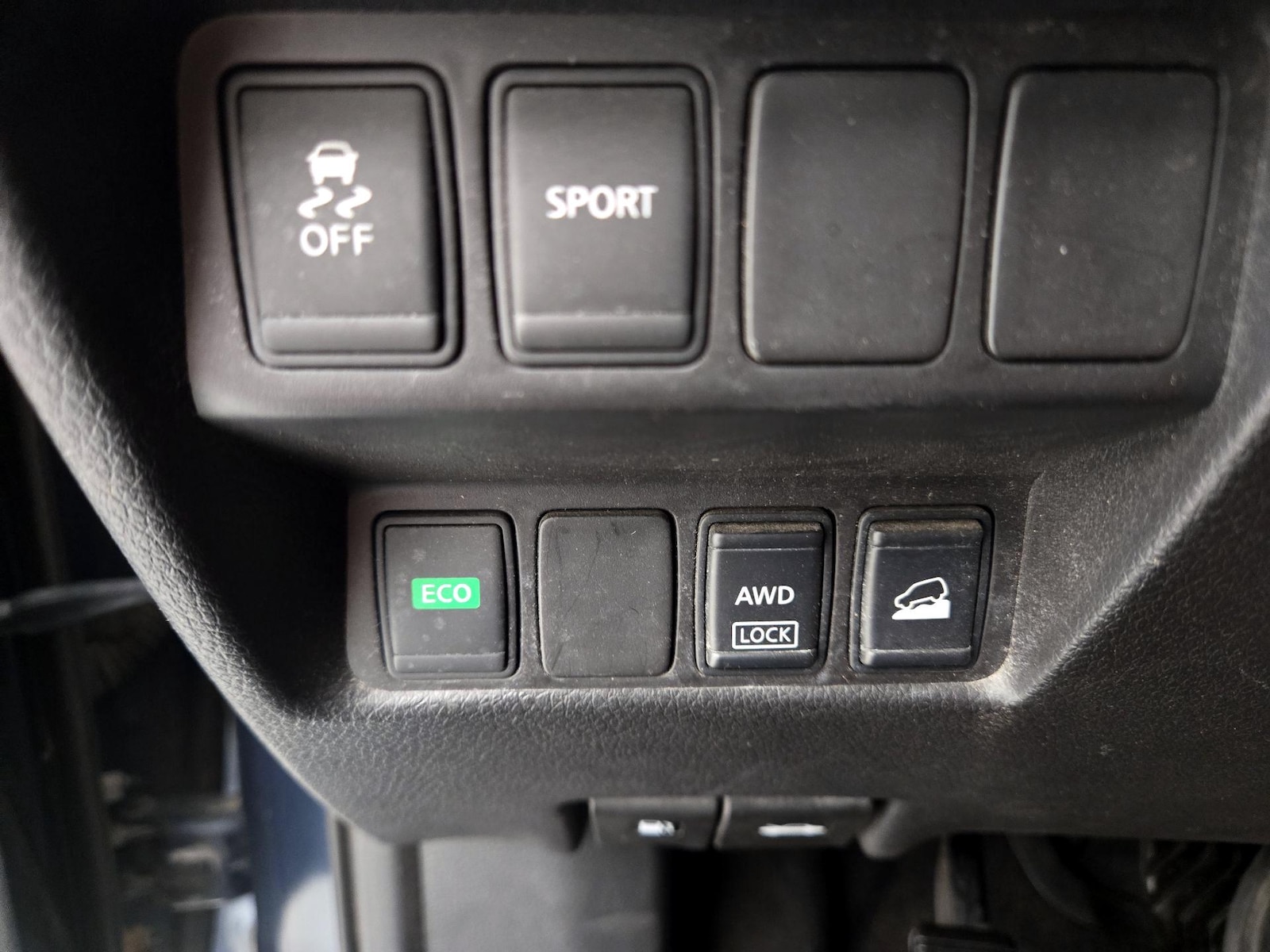 2015 Nissan Rogue S - Photo 14