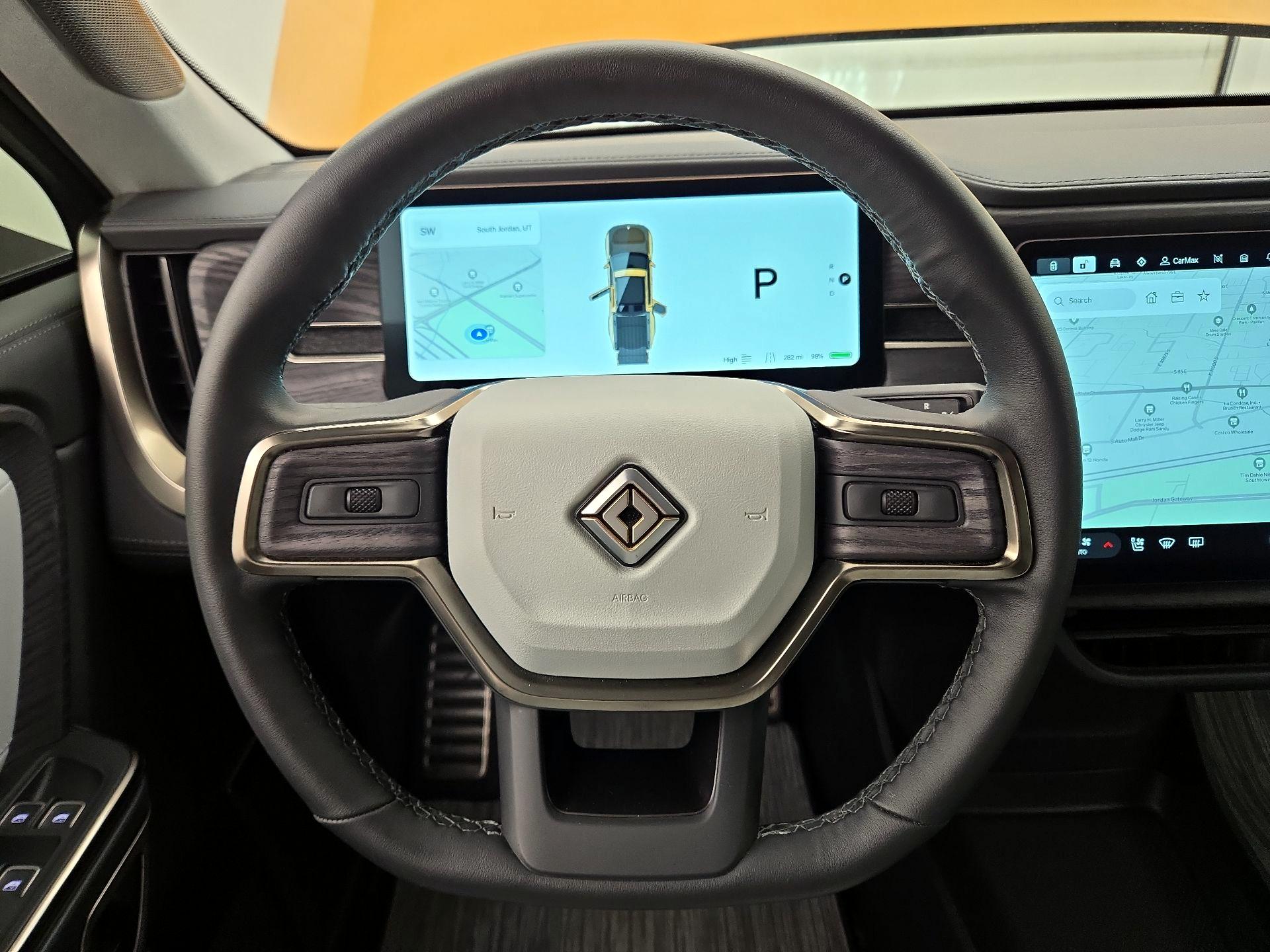Thumbnail: 2023 Rivian R1T - 10