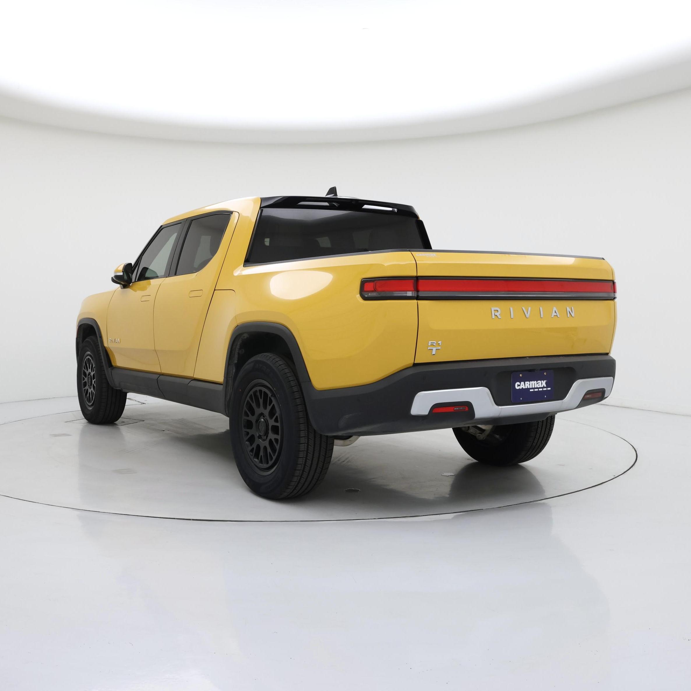 Thumbnail: 2023 Rivian R1T - 2