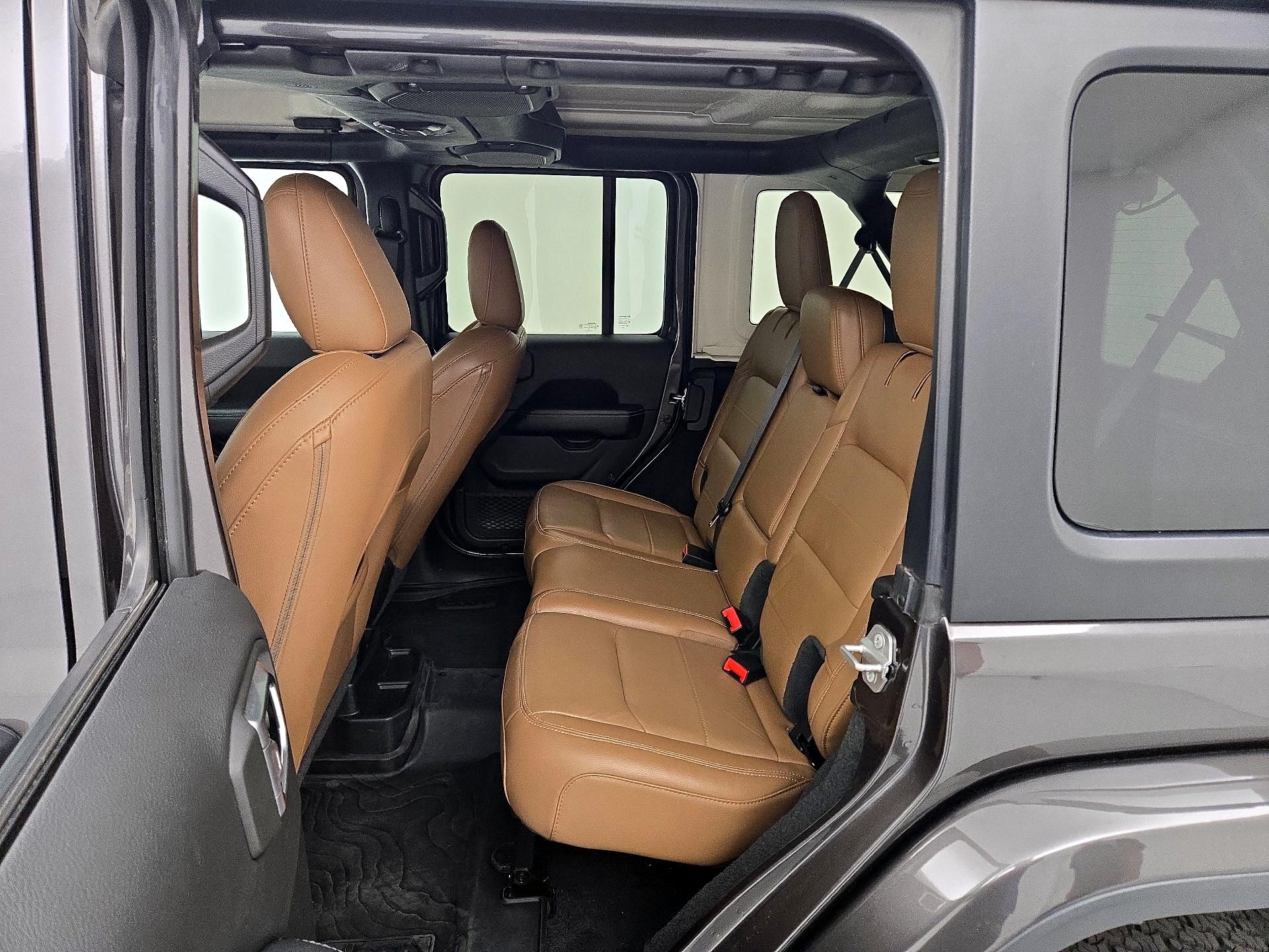Thumbnail: 2021 Jeep Wrangler - 20