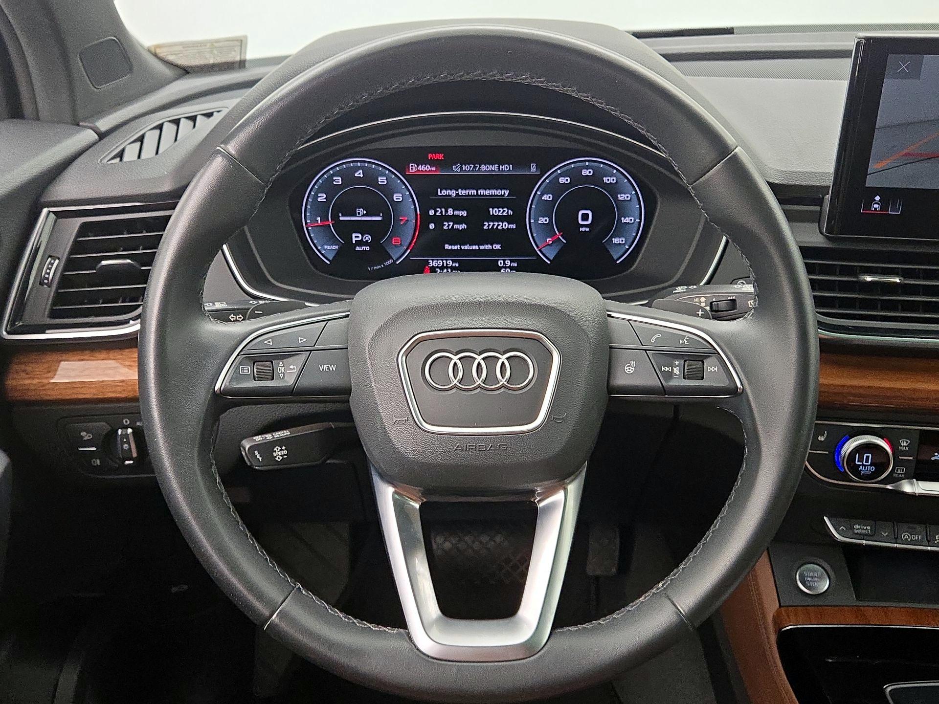 Thumbnail: 2022 Audi Q5 - 10