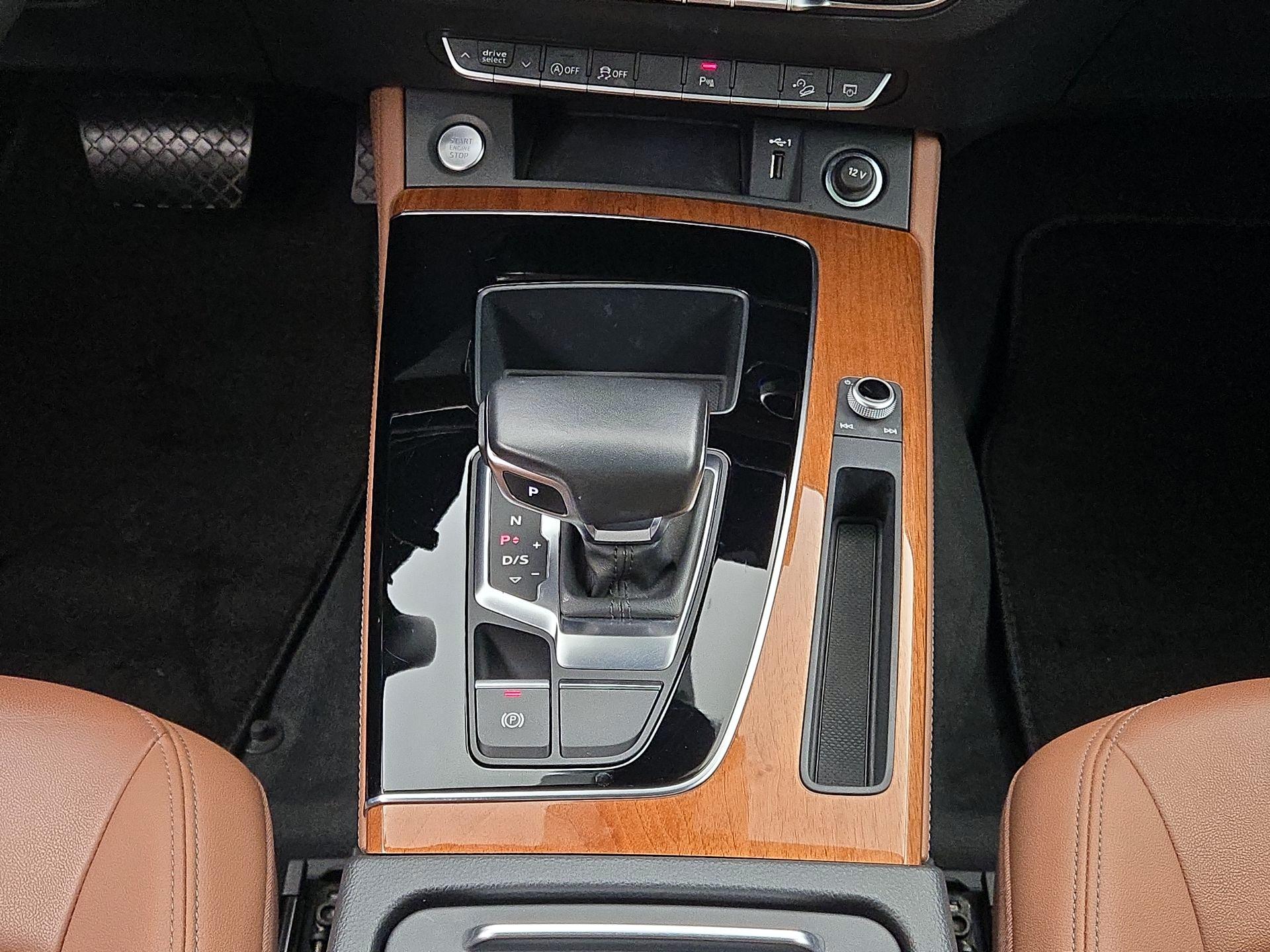Thumbnail: 2022 Audi Q5 - 17