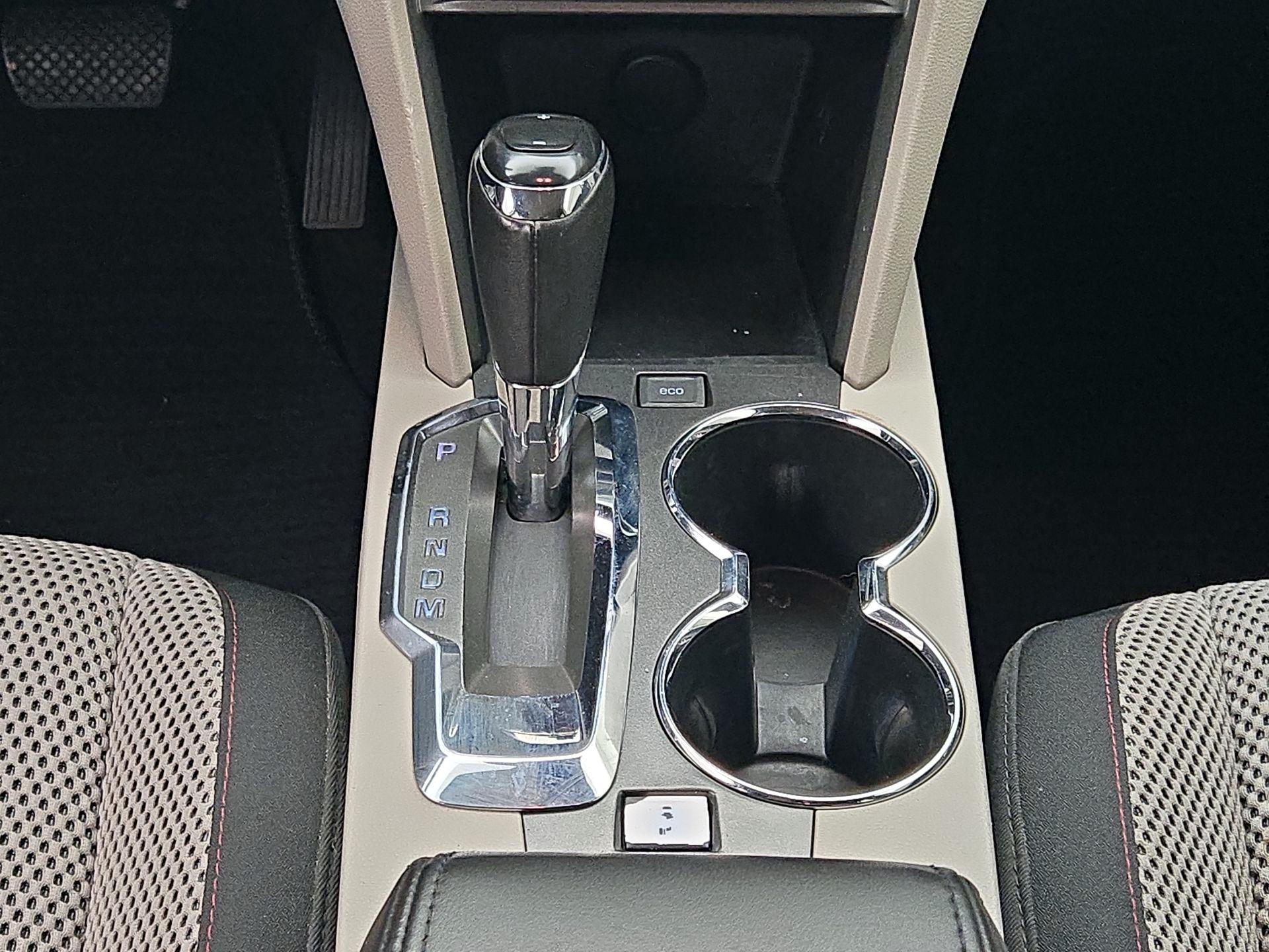 Thumbnail: 2016 Chevrolet Equinox - 16