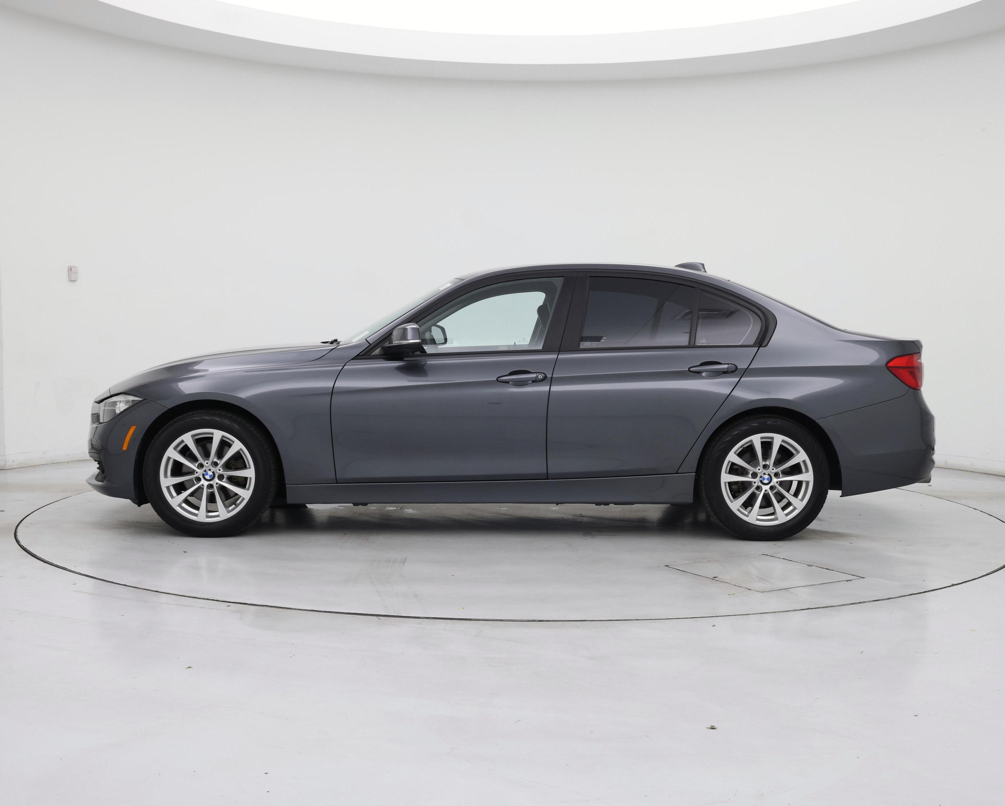 Thumbnail: 2017 BMW 3 Series - 3