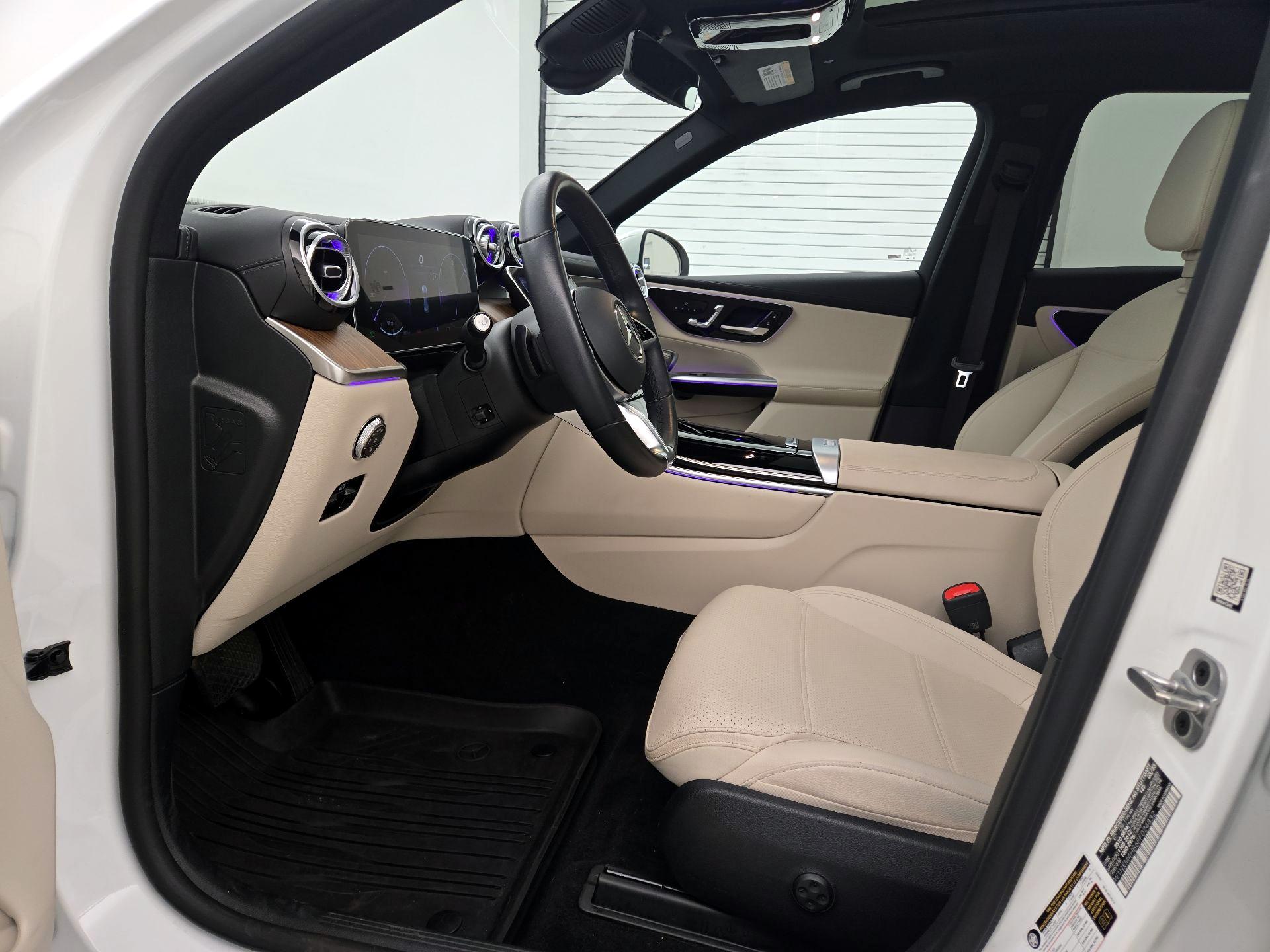 Thumbnail: 2023 Mercedes-Benz GLC - 11