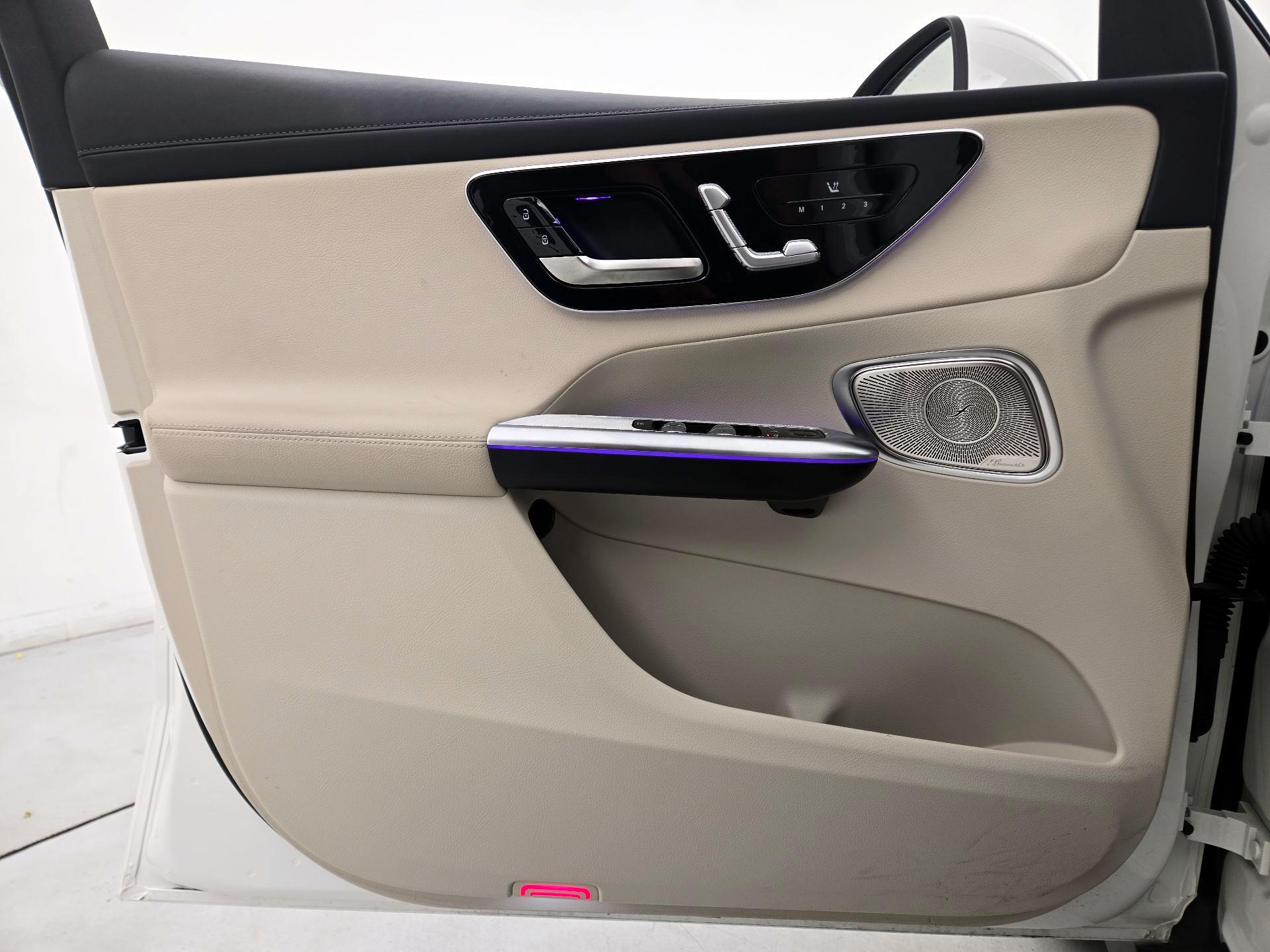 Thumbnail: 2023 Mercedes-Benz GLC - 12