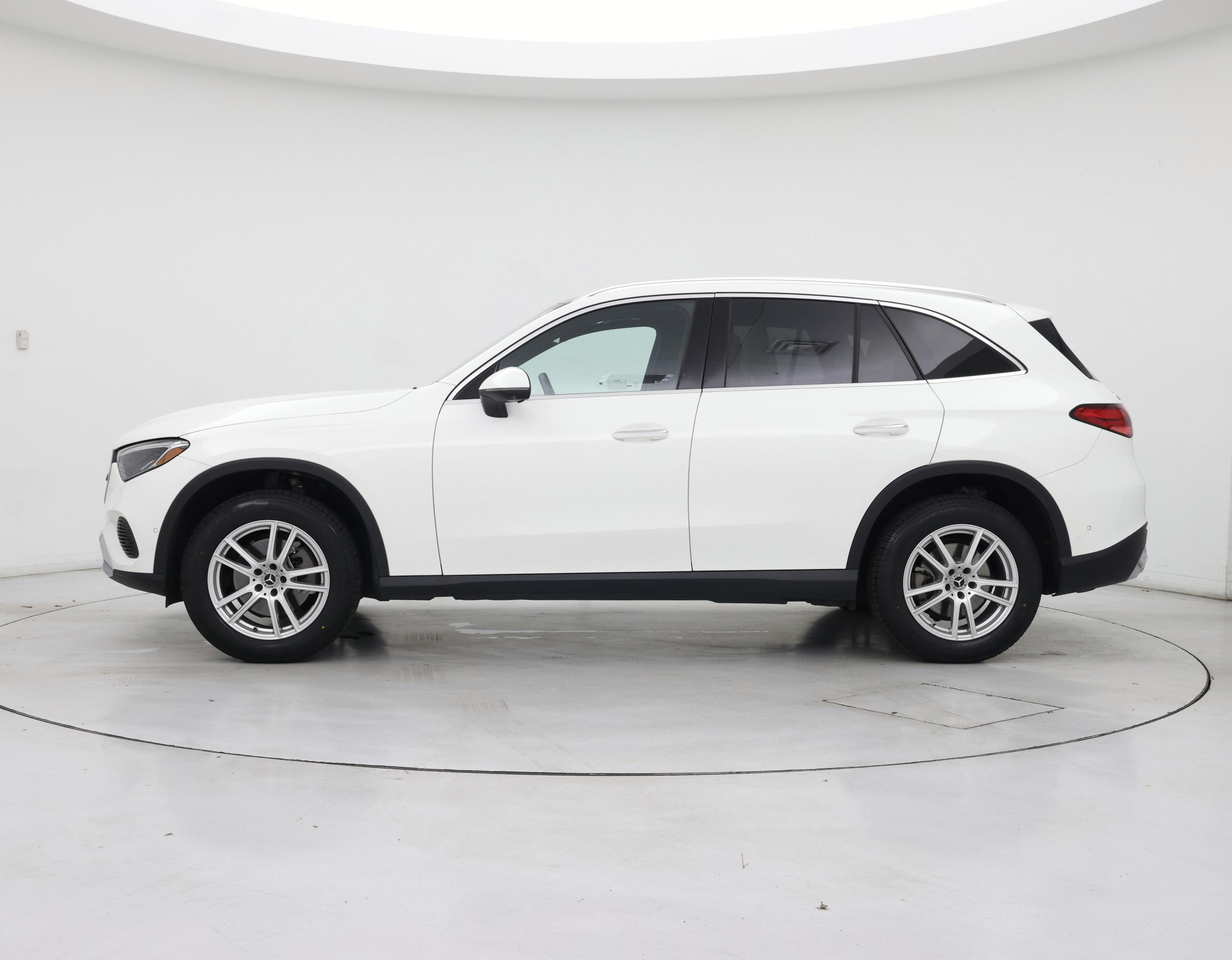 Thumbnail: 2023 Mercedes-Benz GLC - 3