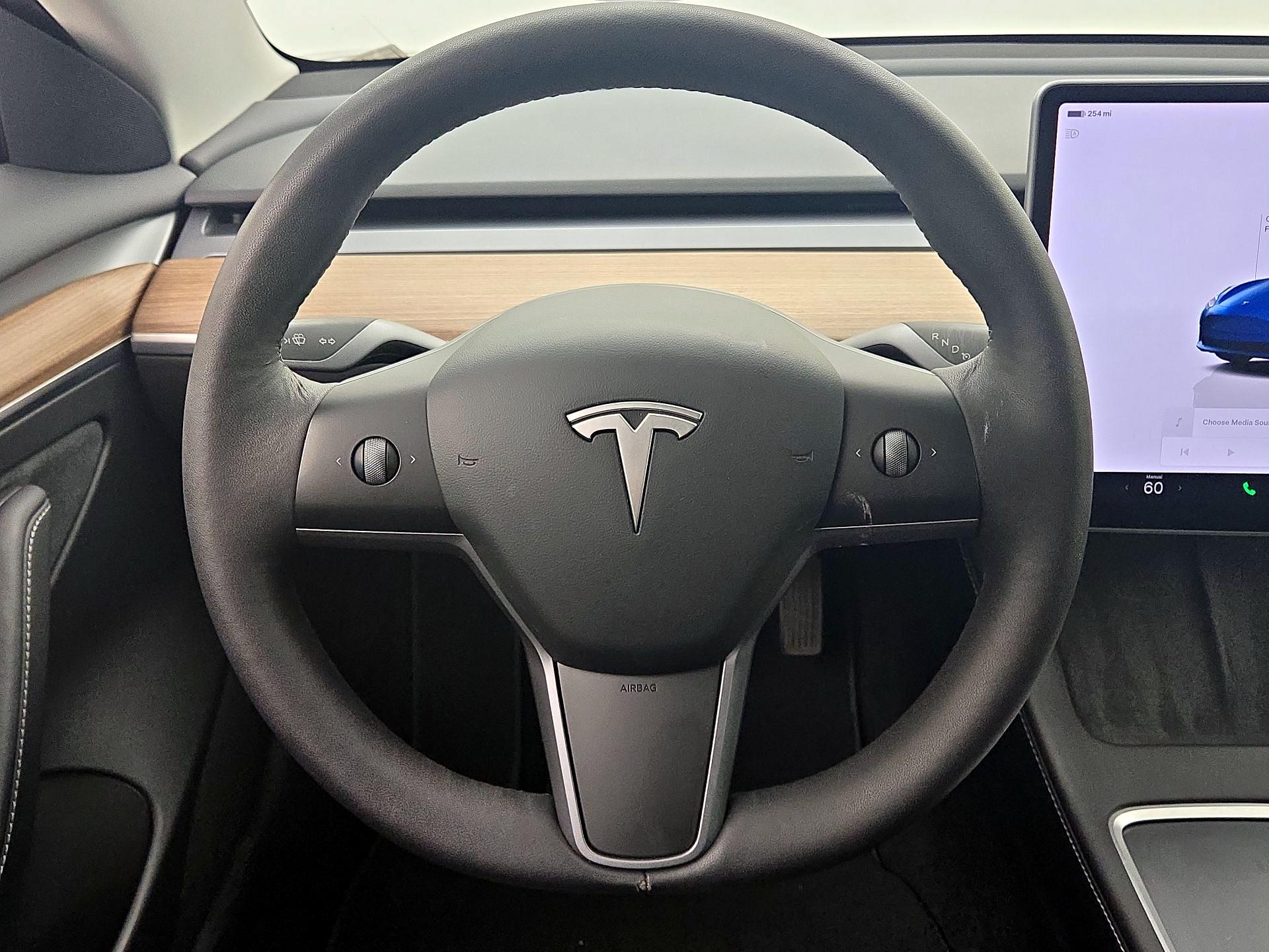 Thumbnail: 2022 Tesla Model 3 - 10