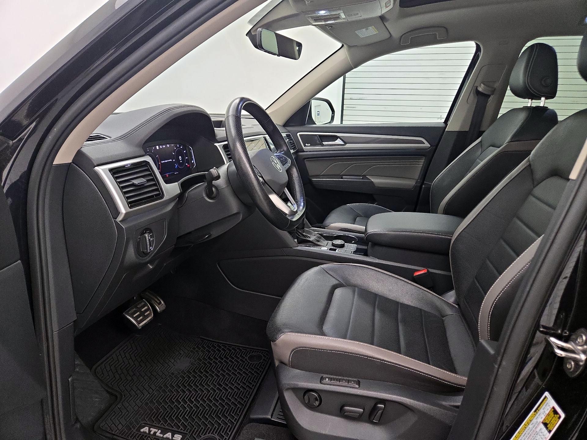 Thumbnail: 2022 Volkswagen Atlas - 11