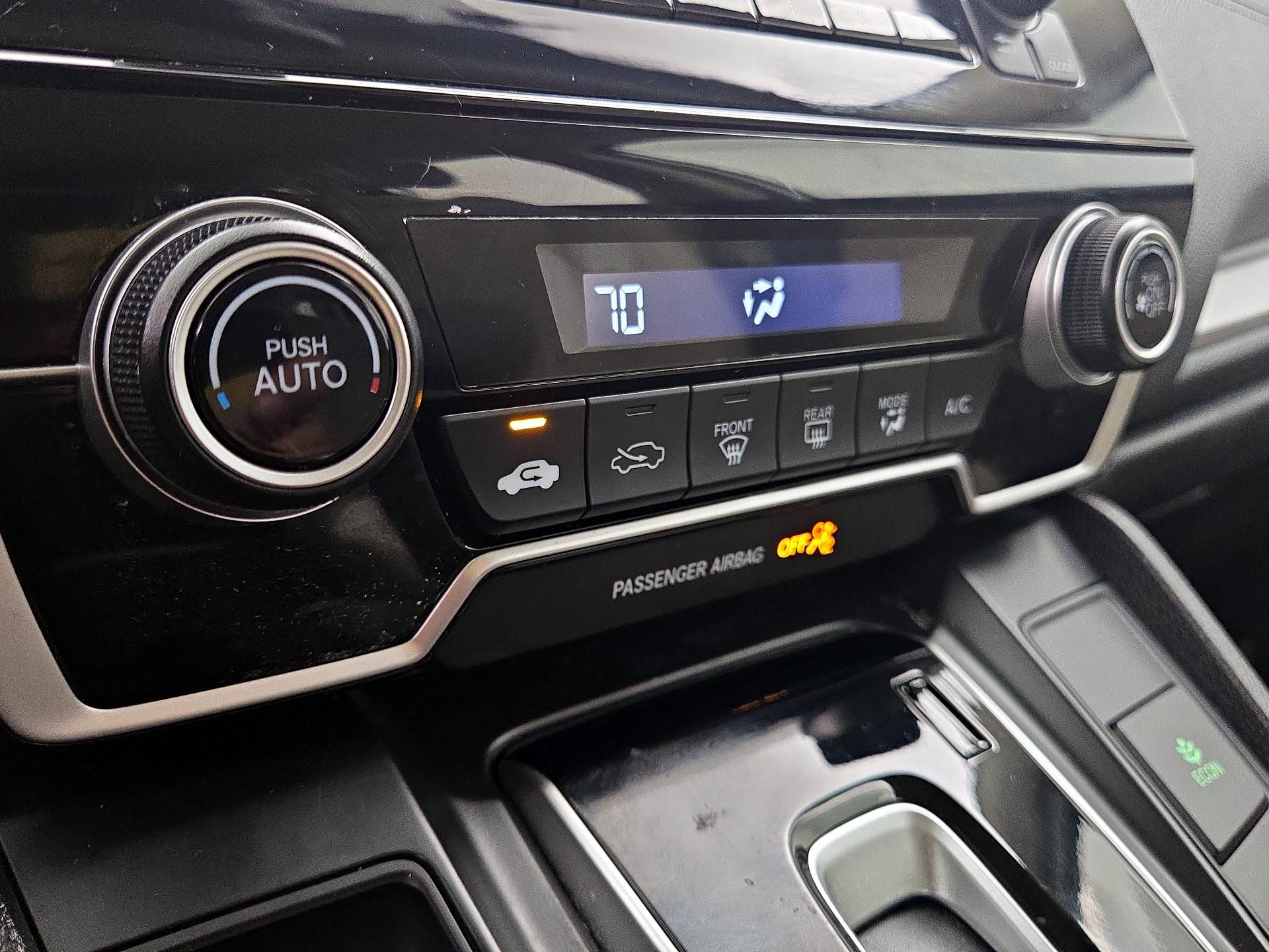 Thumbnail: 2019 Honda CR-V - 15