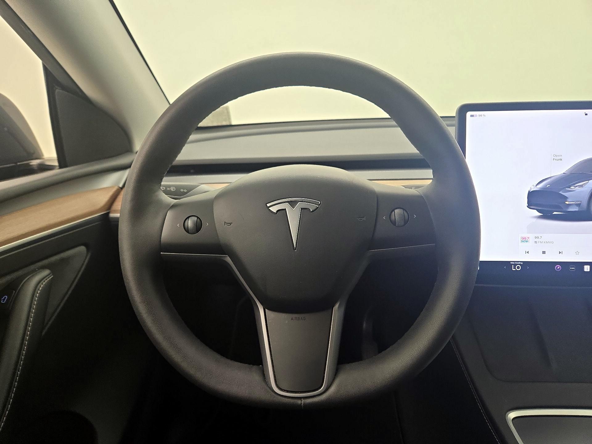 Thumbnail: 2023 Tesla Model Y - 10
