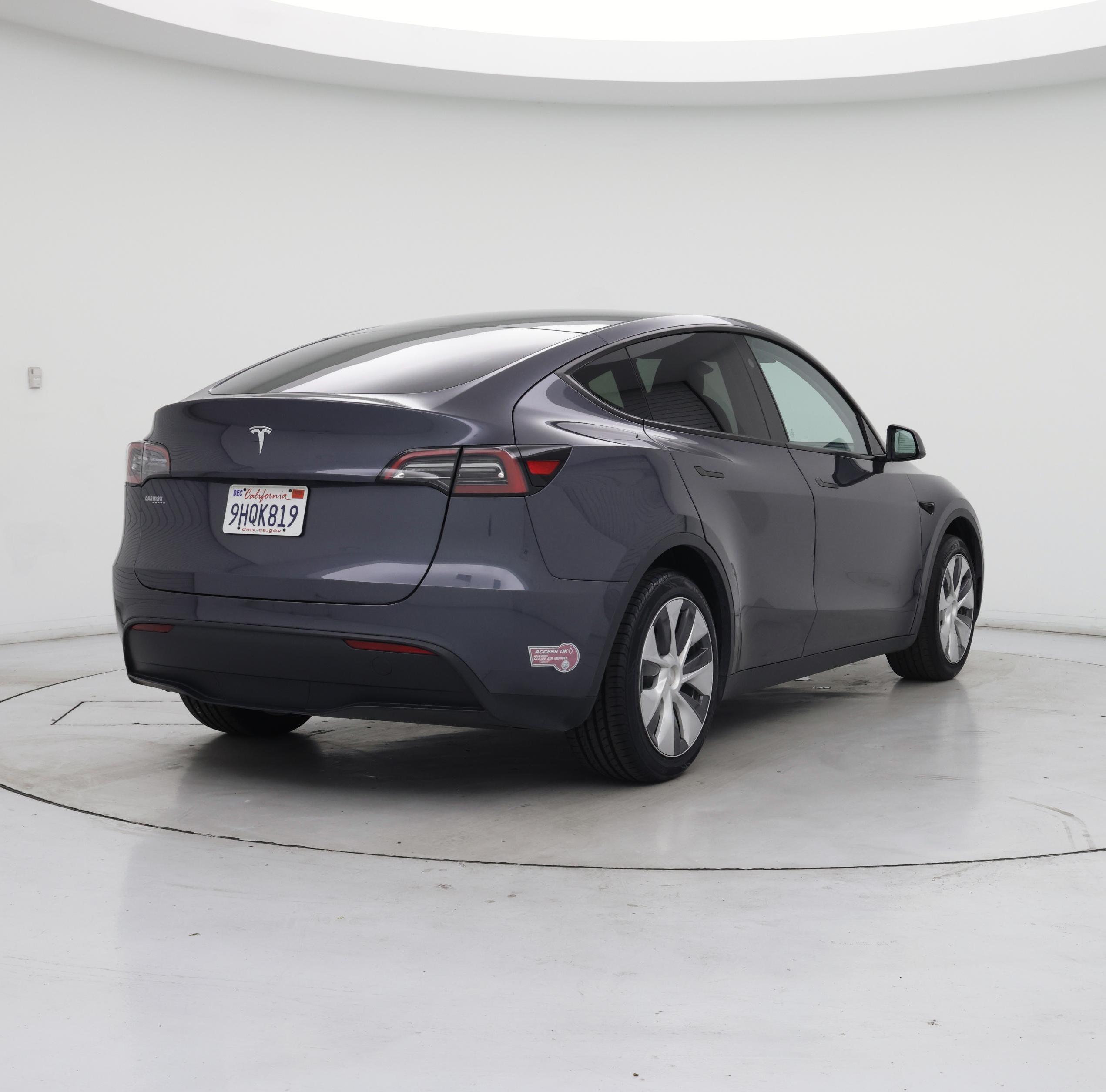 Thumbnail: 2023 Tesla Model Y - 8