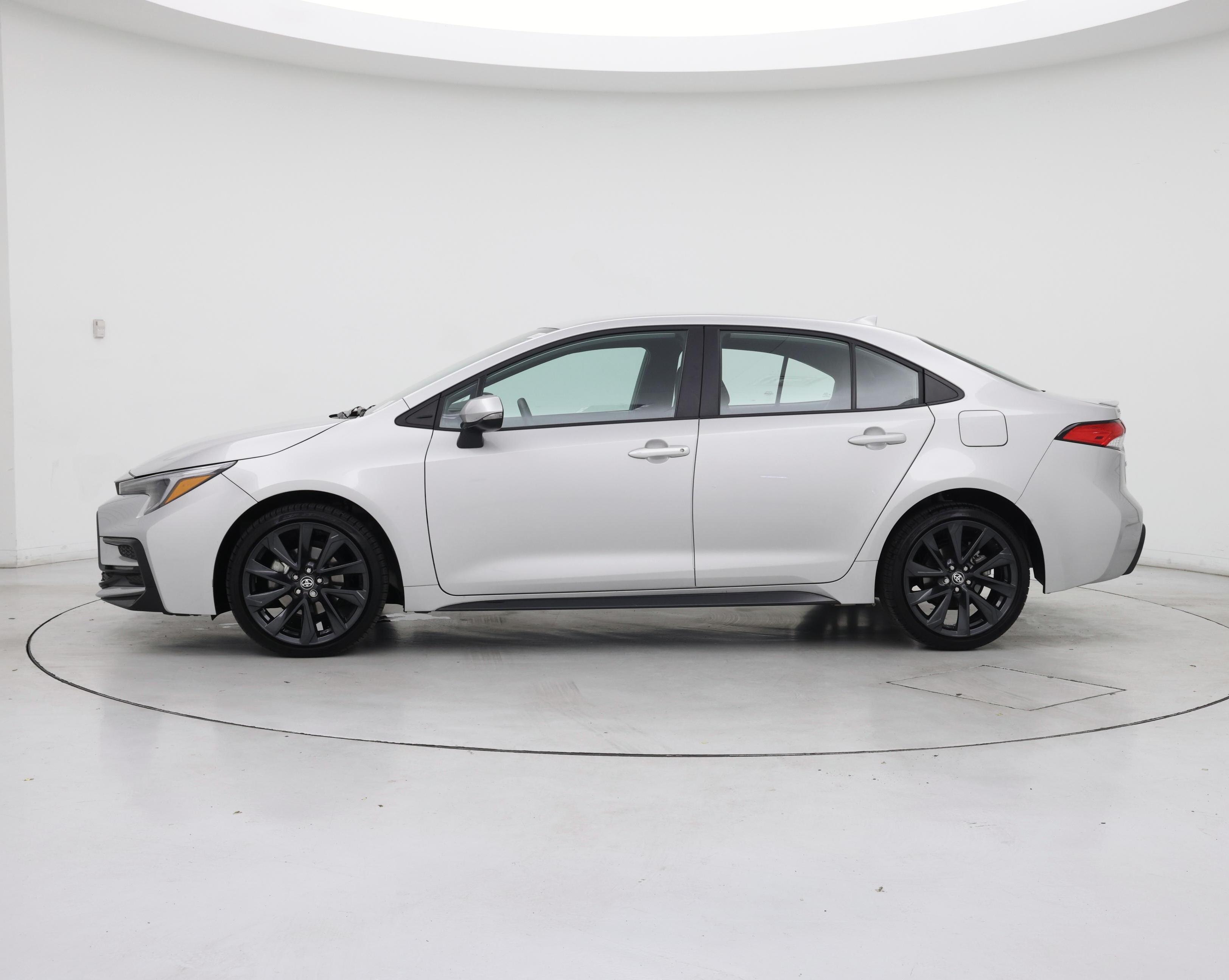 Thumbnail: 2024 Toyota Corolla - 3