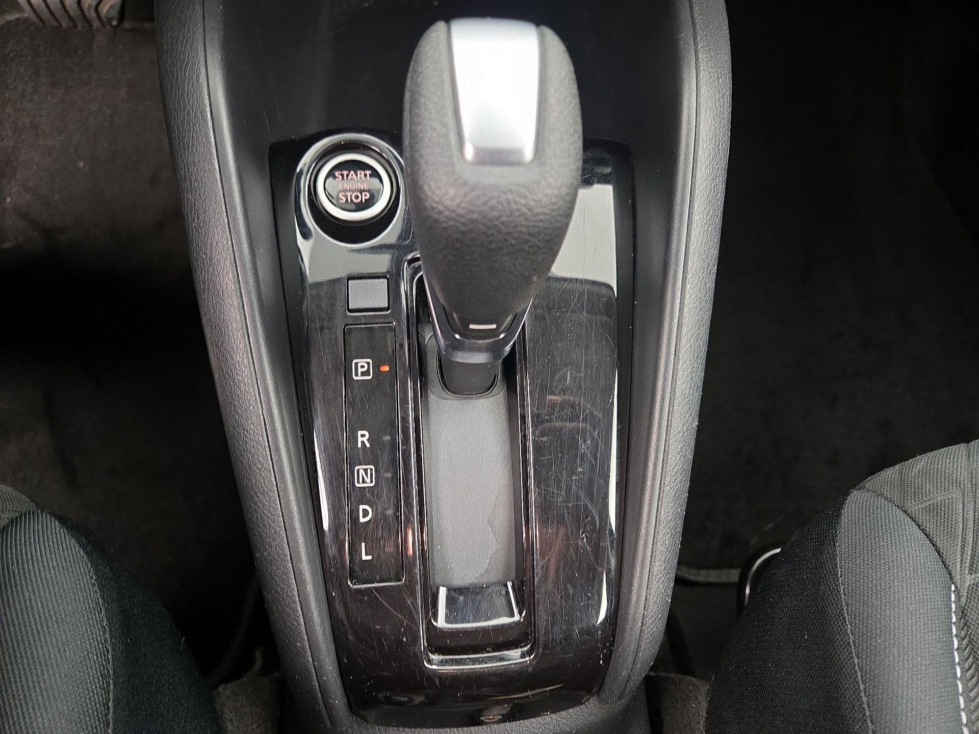 Thumbnail: 2022 Nissan Kicks - 17