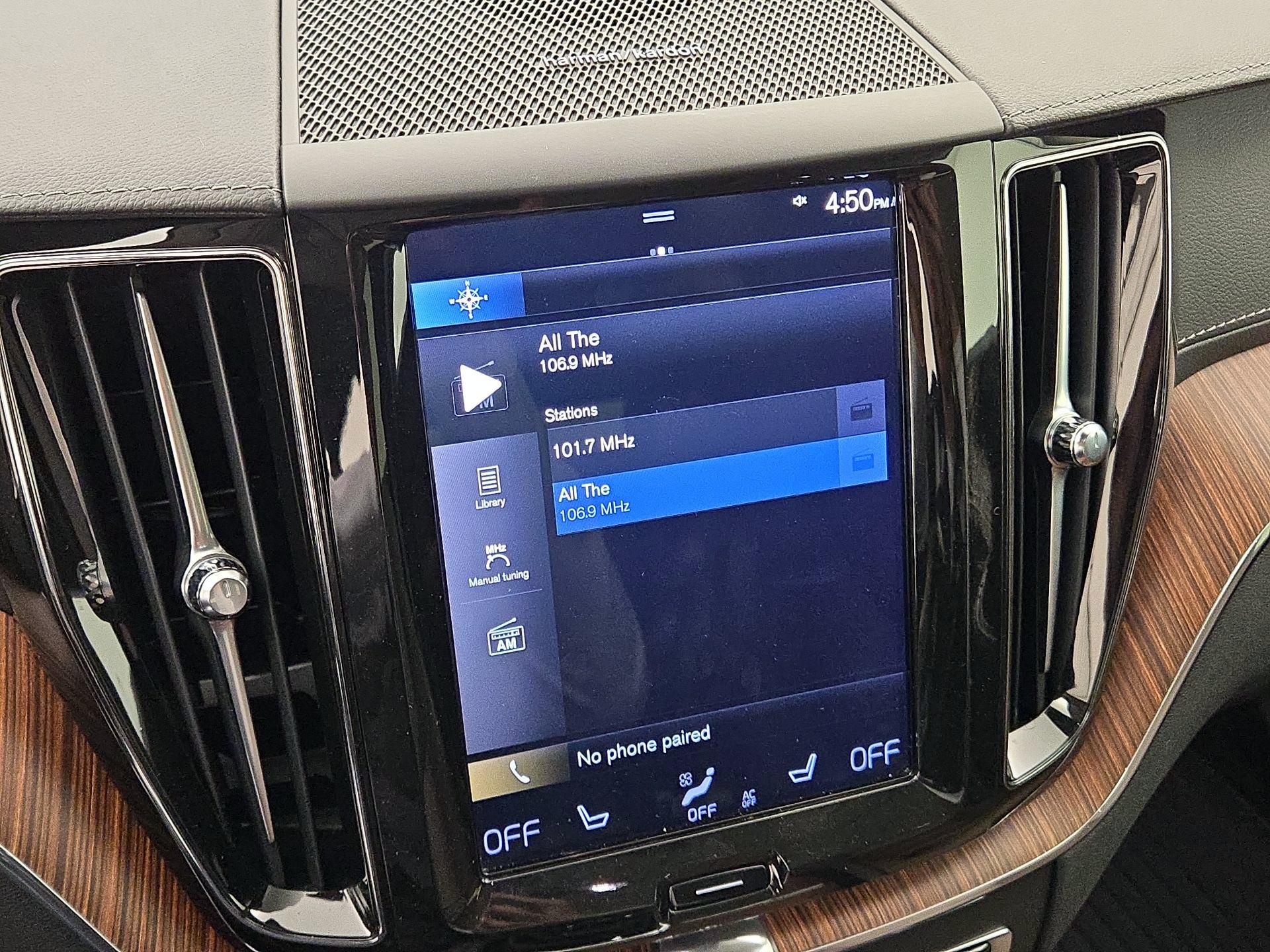 Thumbnail: 2019 Volvo XC60 - 16
