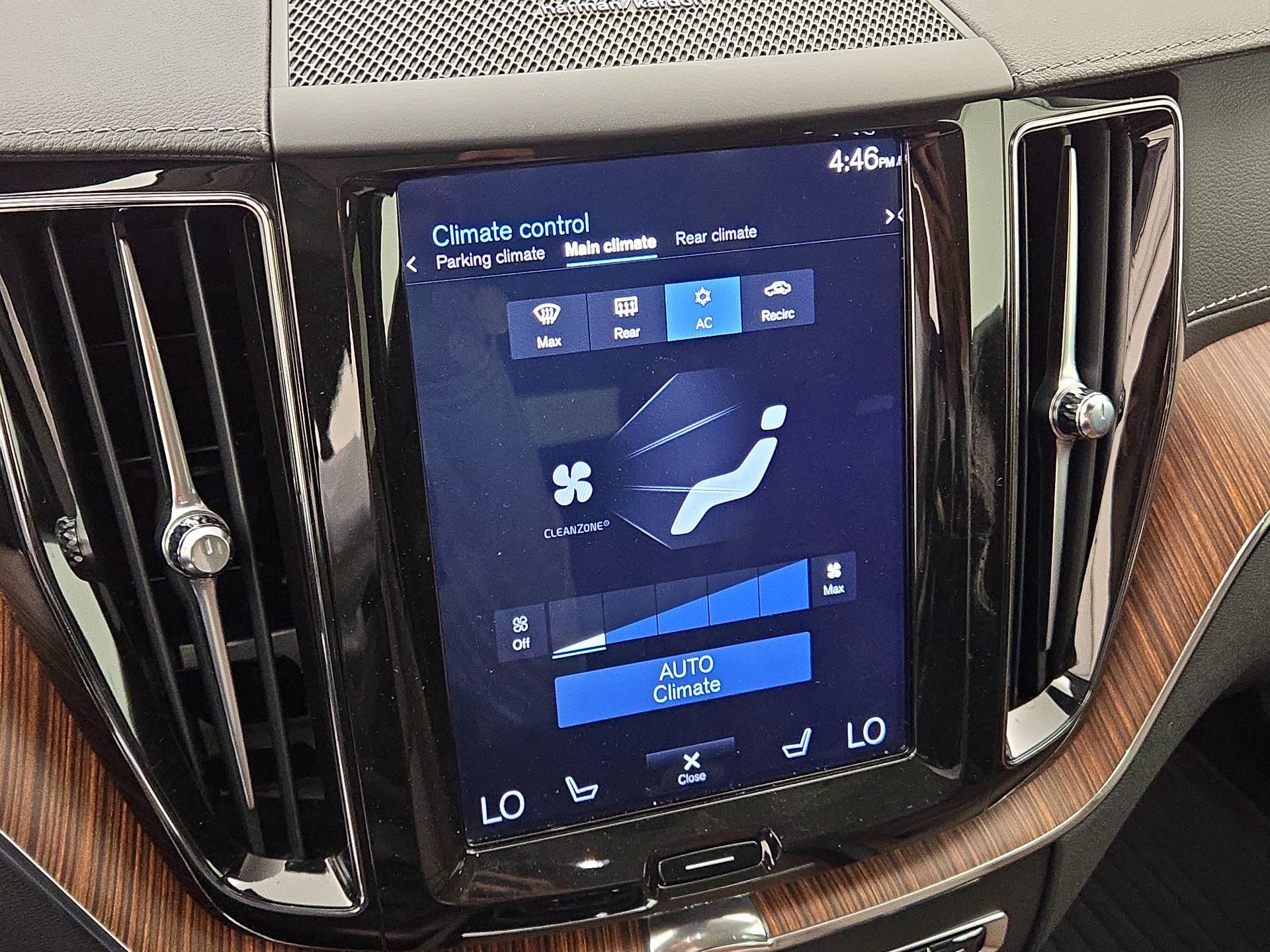 Thumbnail: 2019 Volvo XC60 - 17