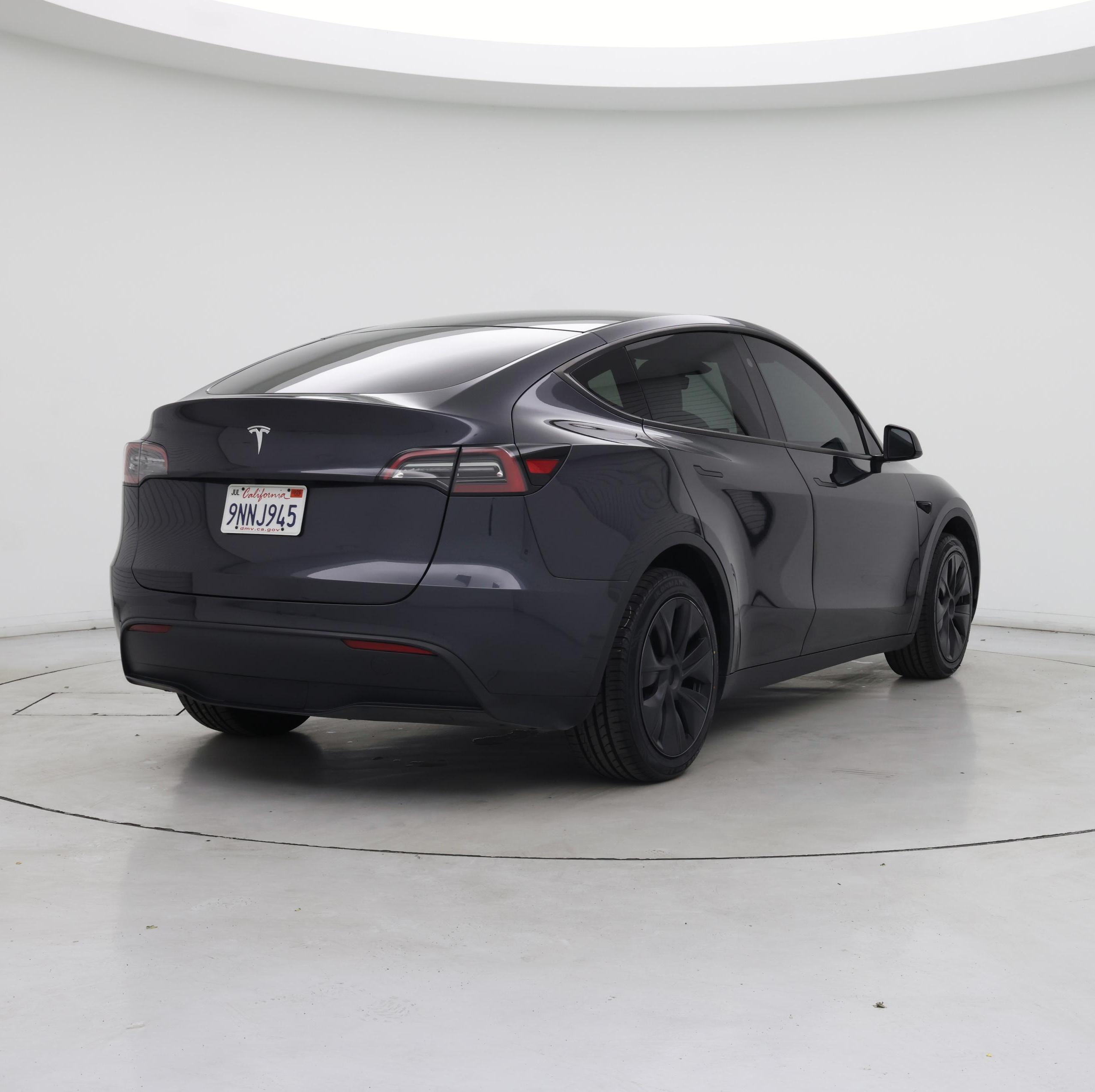 Thumbnail: 2024 Tesla Model Y - 8