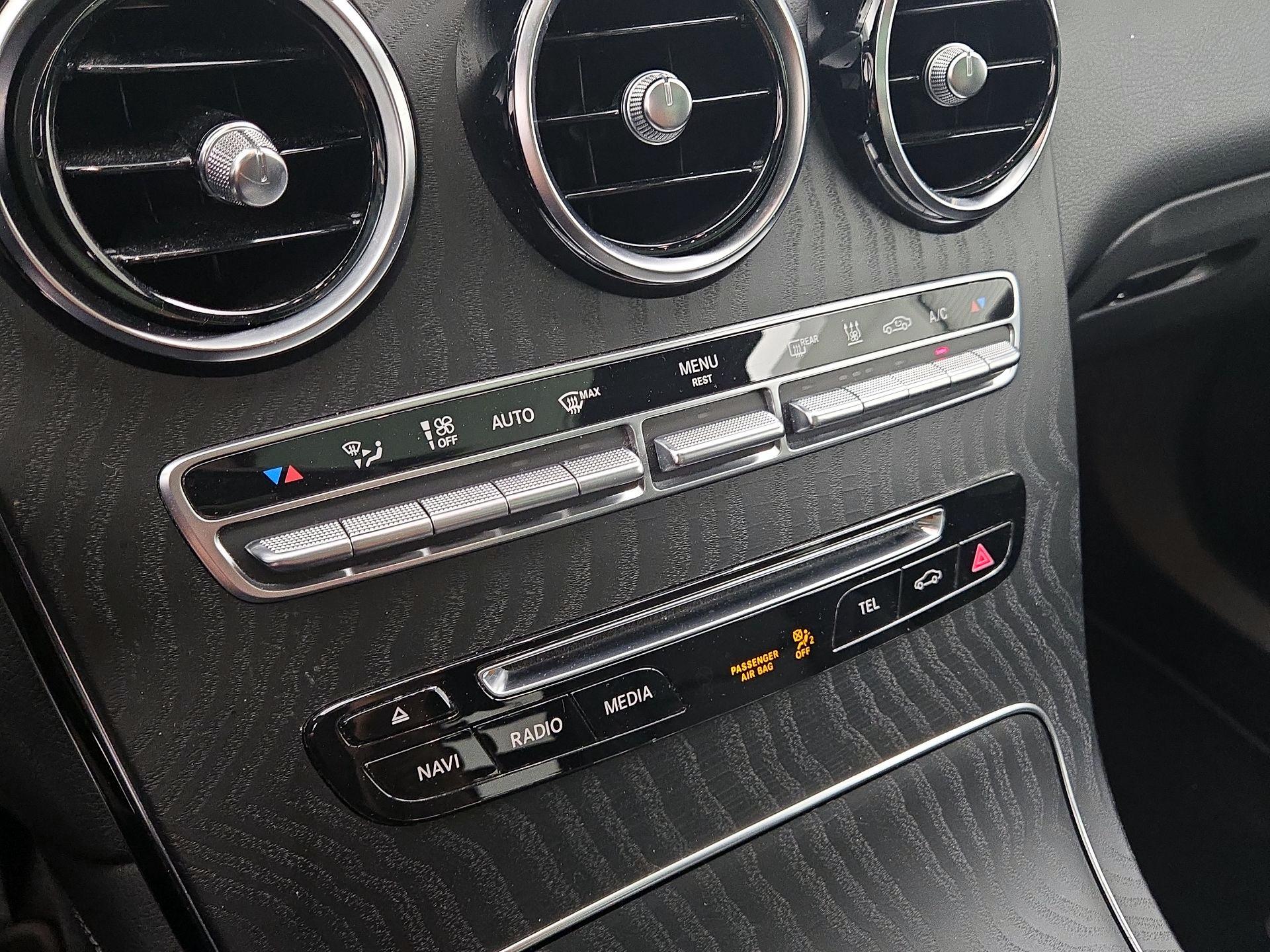 Thumbnail: 2019 Mercedes-Benz GLC - 16
