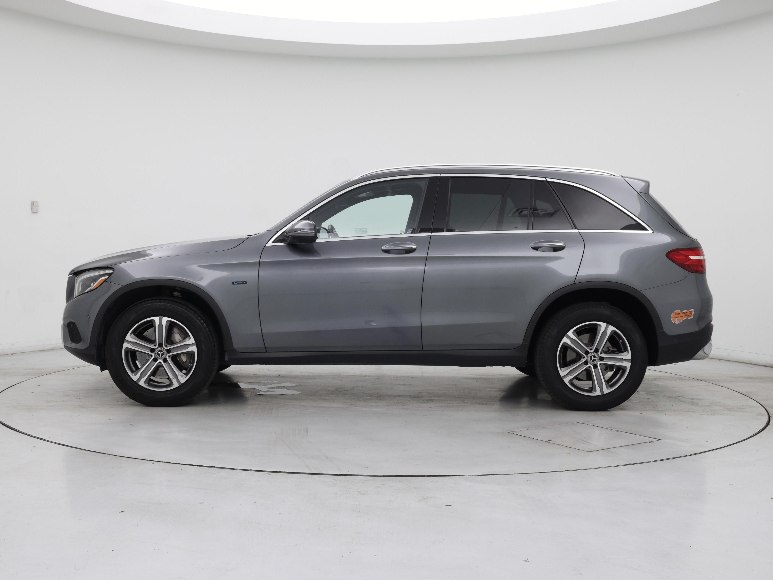 Thumbnail: 2019 Mercedes-Benz GLC - 3