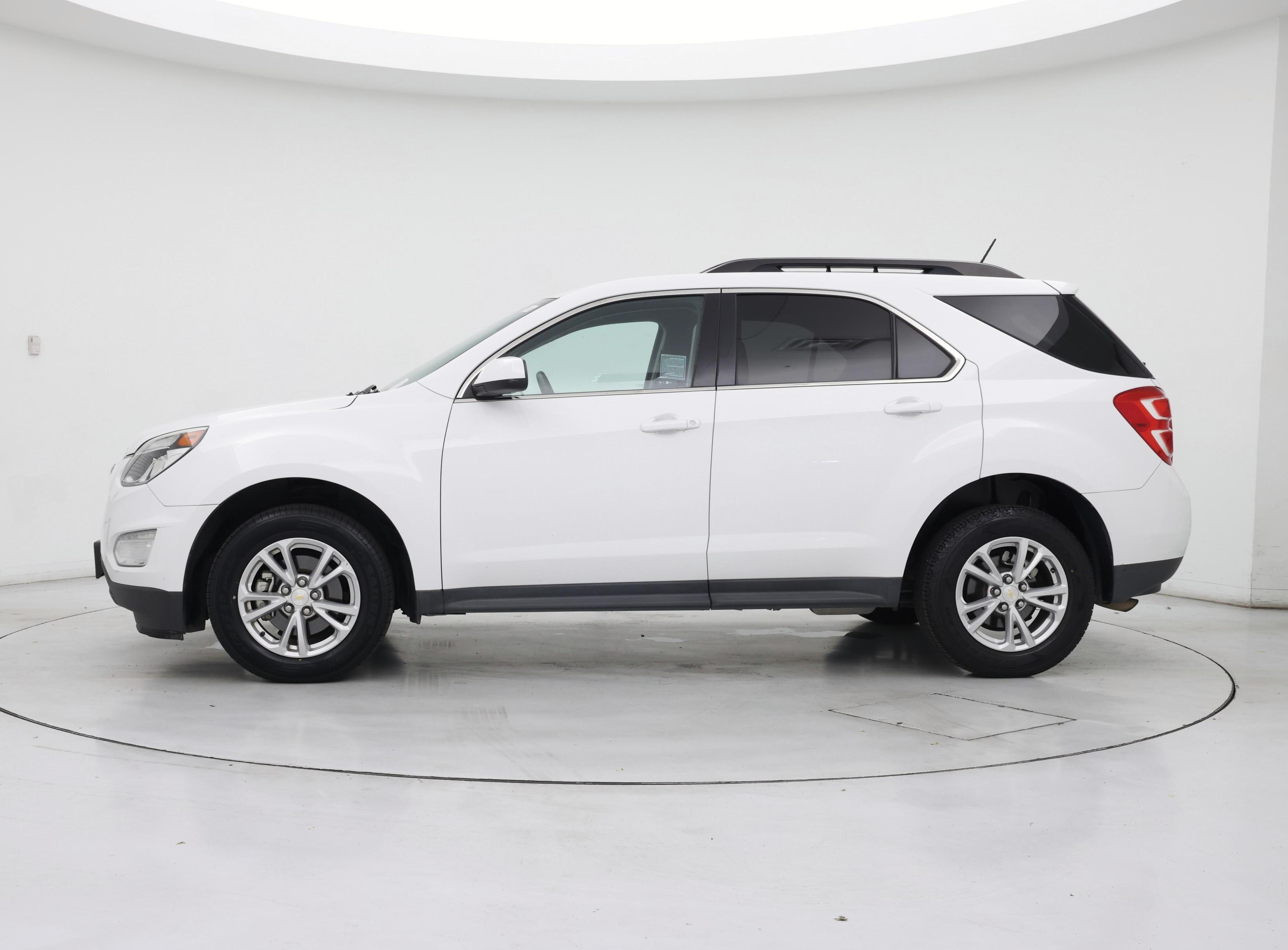 Thumbnail: 2016 Chevrolet Equinox - 3