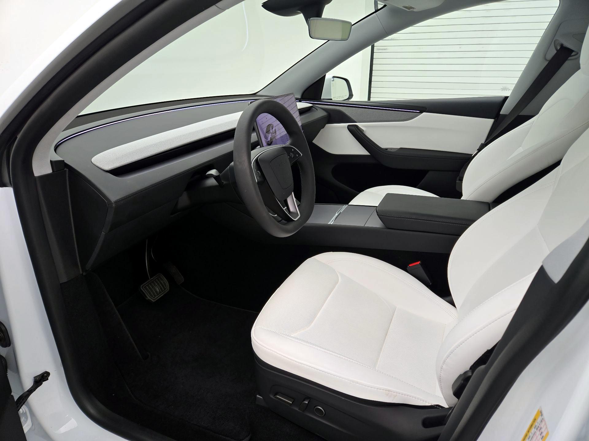 Thumbnail: 2026 Tesla Model Y - 11