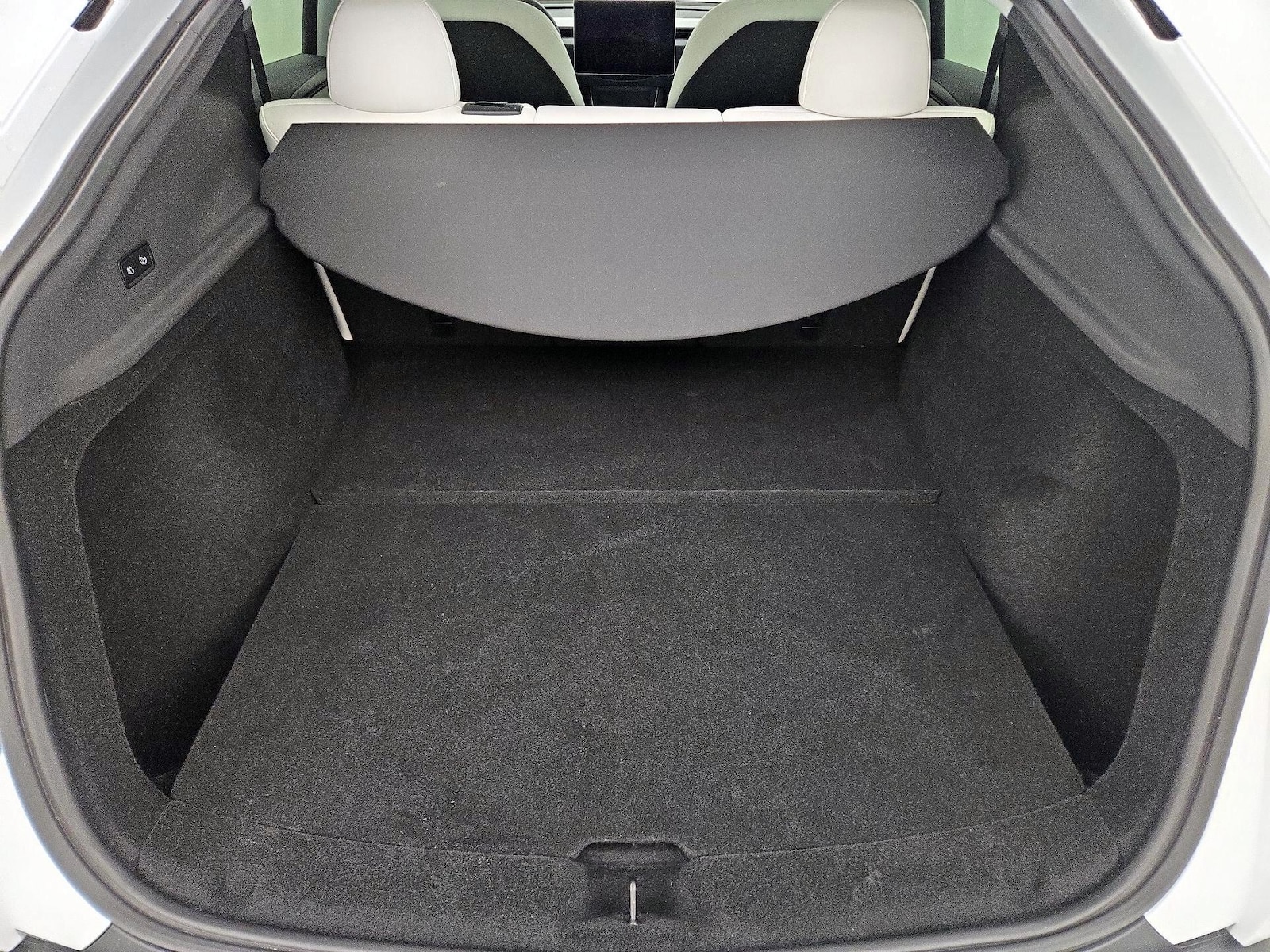 2026 Tesla Model Y Long Range - Photo 21