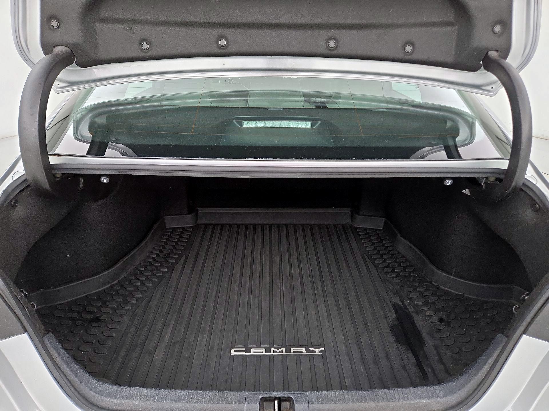Thumbnail: 2020 Toyota Camry - 20
