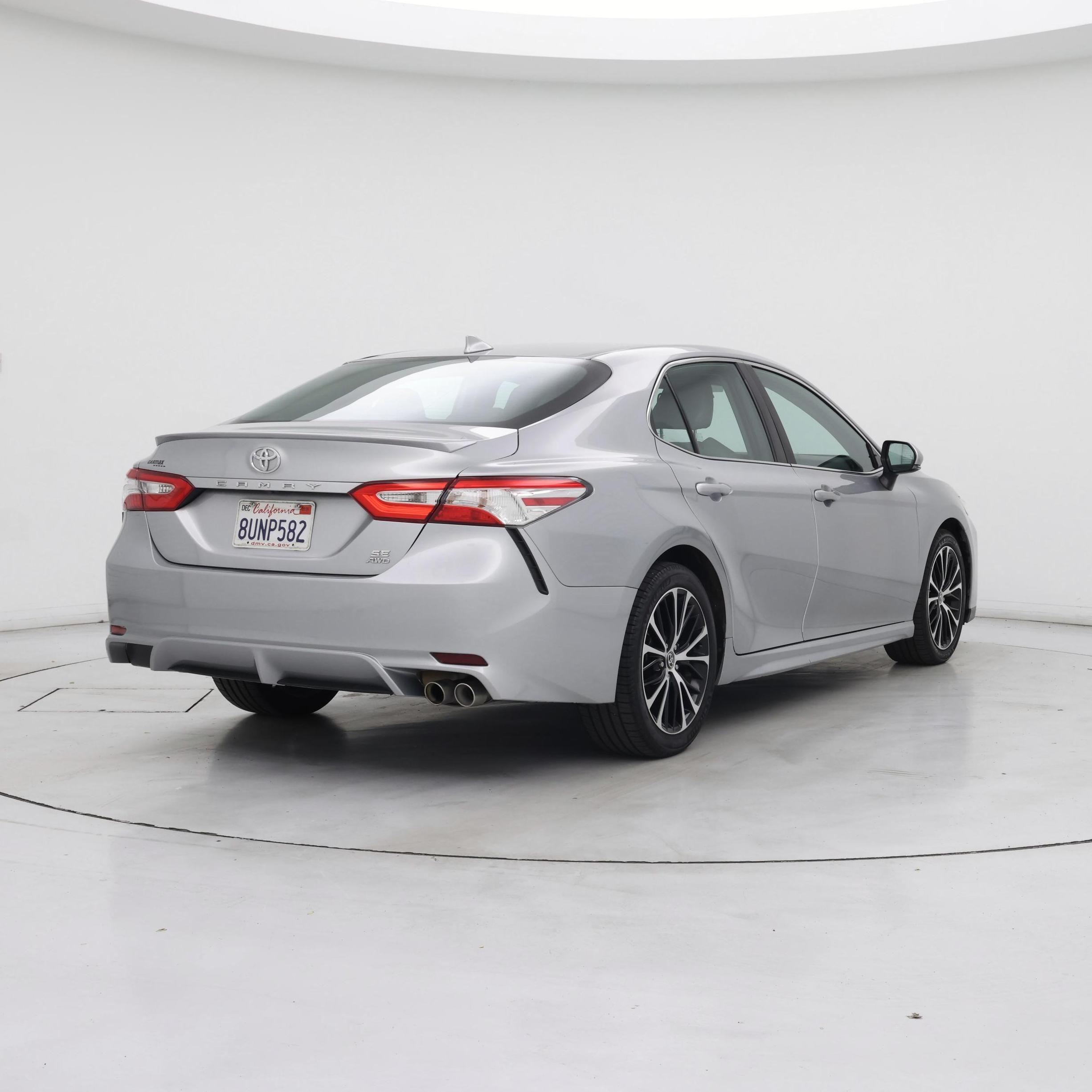 Thumbnail: 2020 Toyota Camry - 8