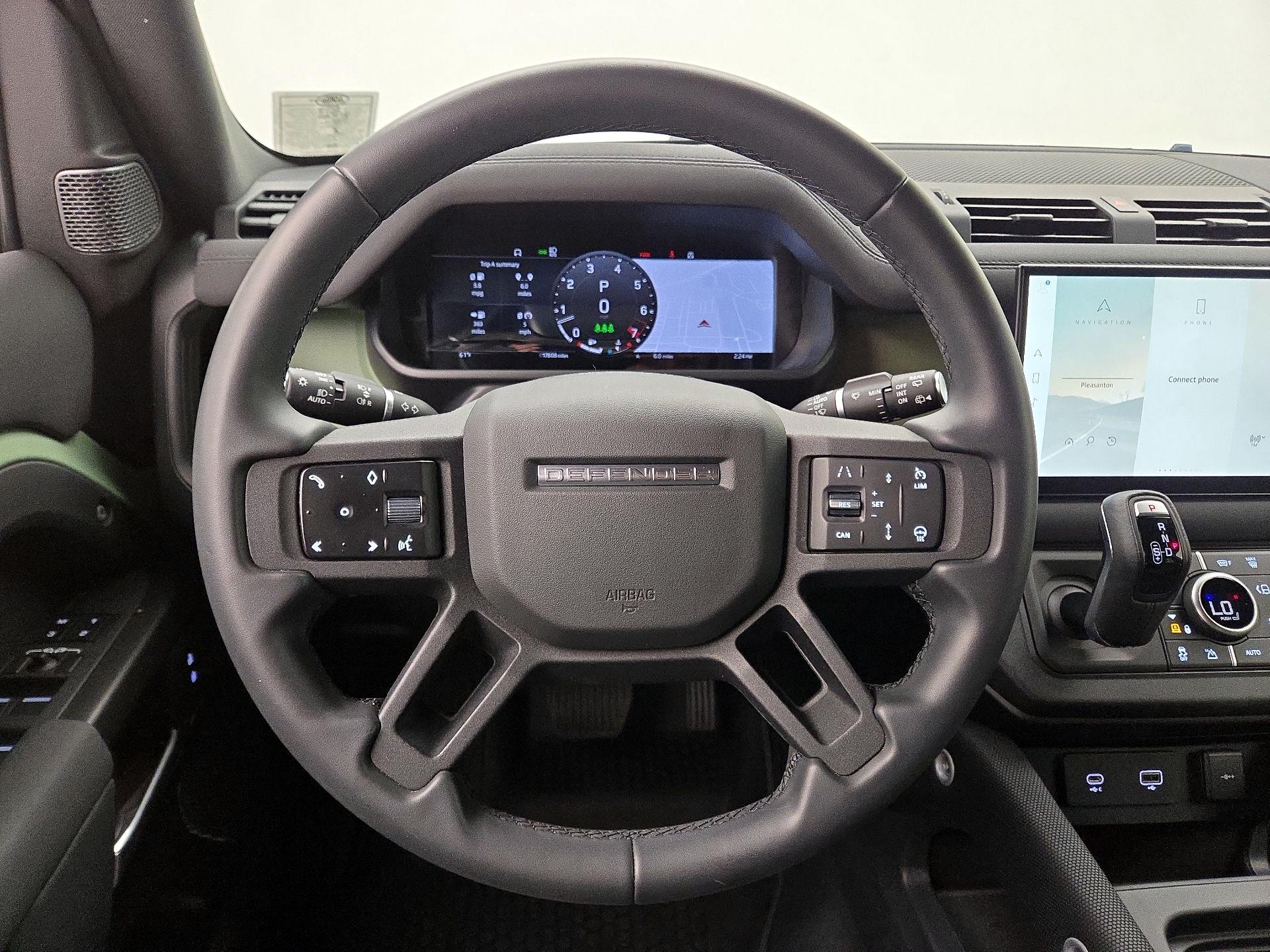 Thumbnail: 2023 Land Rover Defender - 10