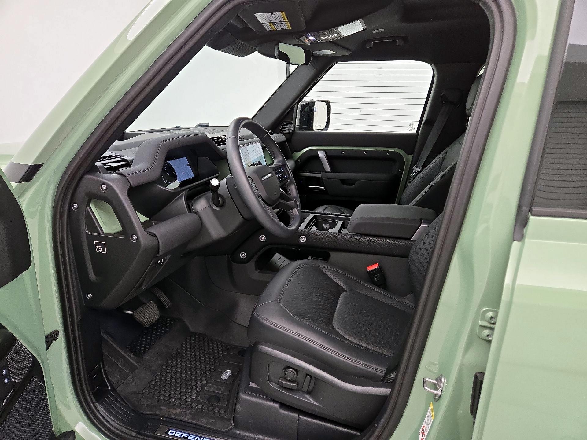 Thumbnail: 2023 Land Rover Defender - 11