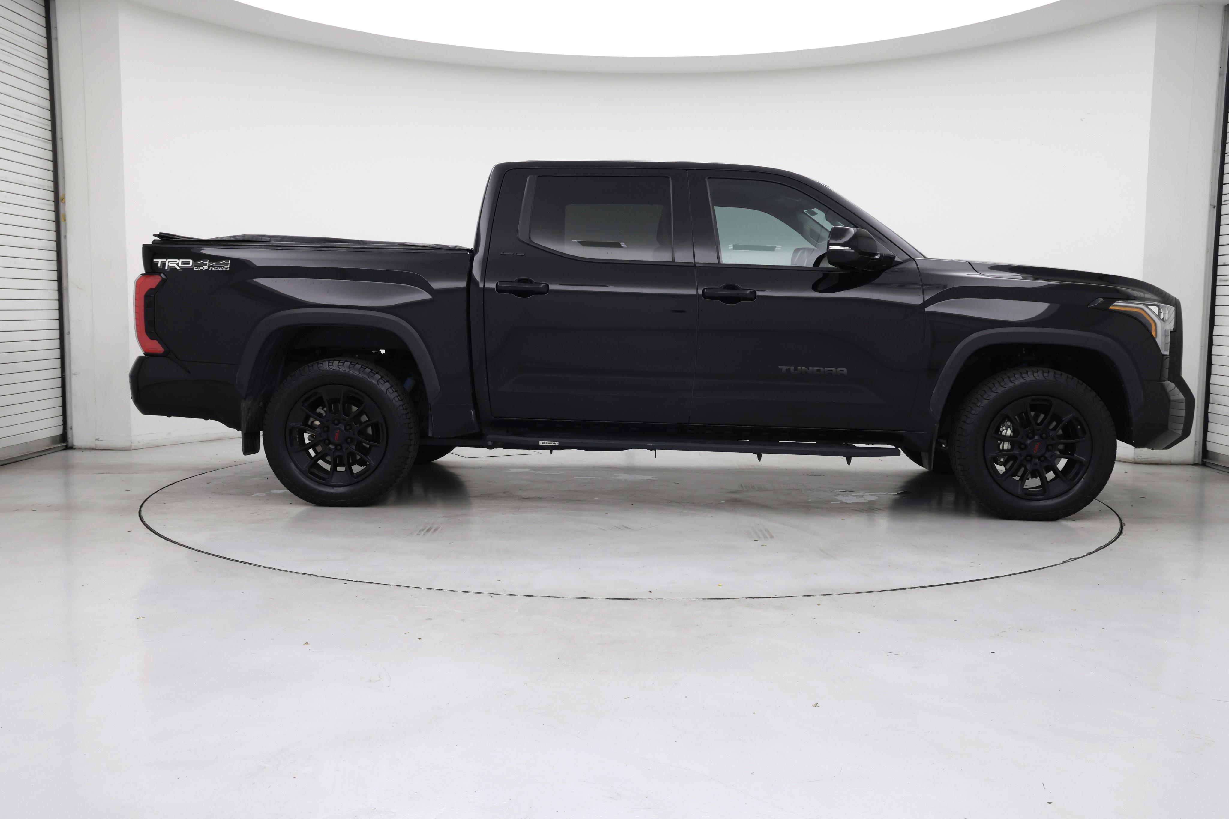 Thumbnail: 2023 Toyota Tundra - 7