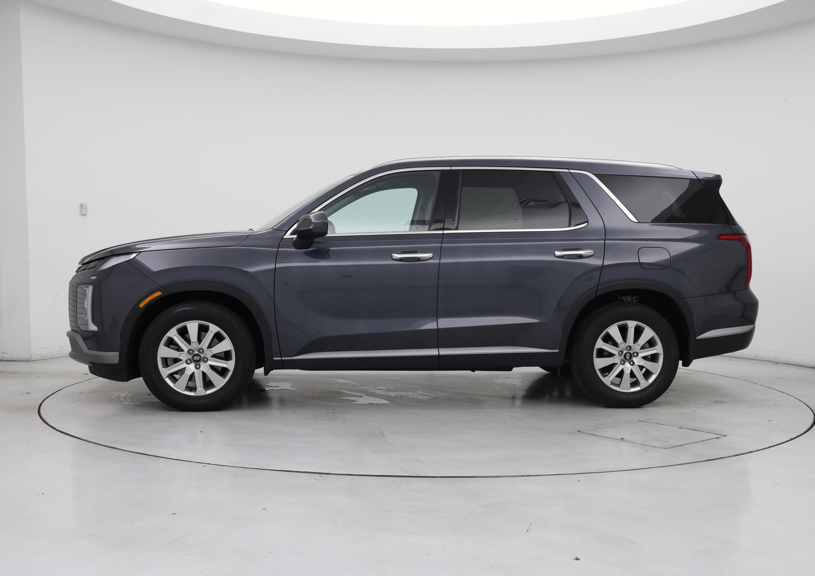 Thumbnail: 2023 Hyundai Palisade - 3