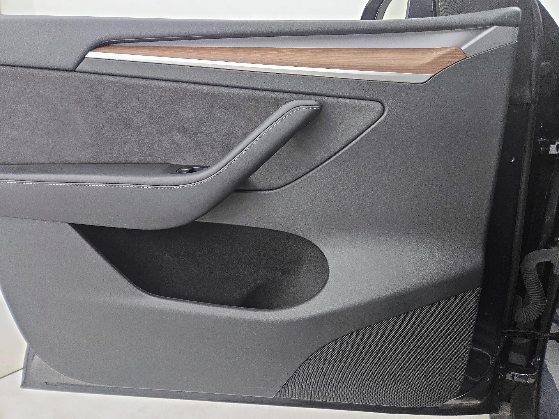Thumbnail: 2024 Tesla Model Y - 12