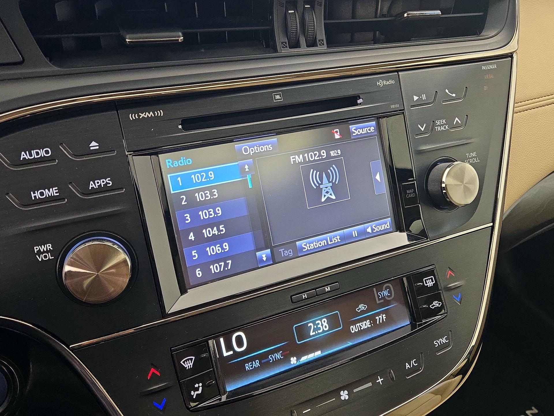 Thumbnail: 2016 Toyota Avalon - 15