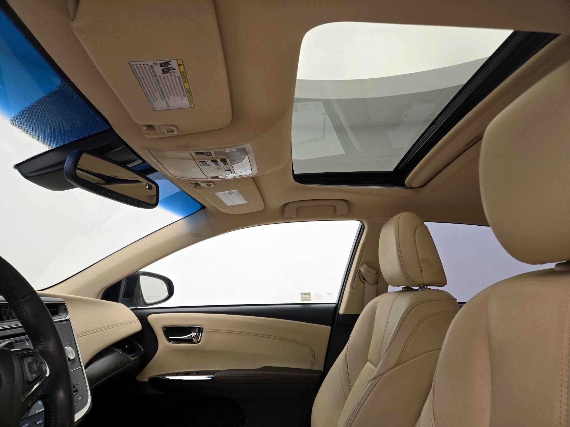 Thumbnail: 2016 Toyota Avalon - 18