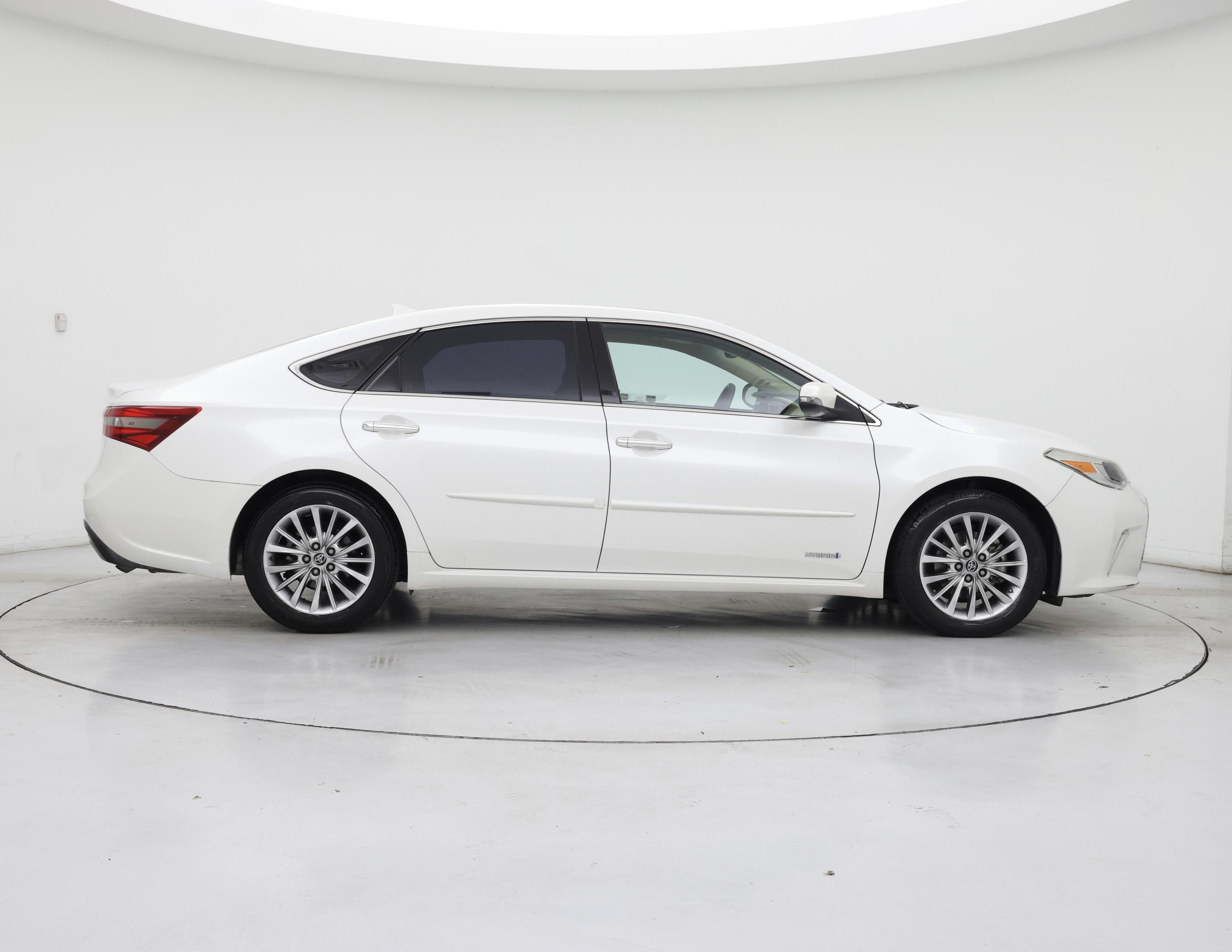 Thumbnail: 2016 Toyota Avalon - 7