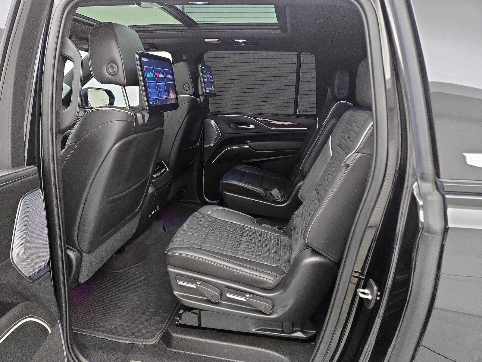 2022 Cadillac Escalade ESV Sport Platinum - Photo 22